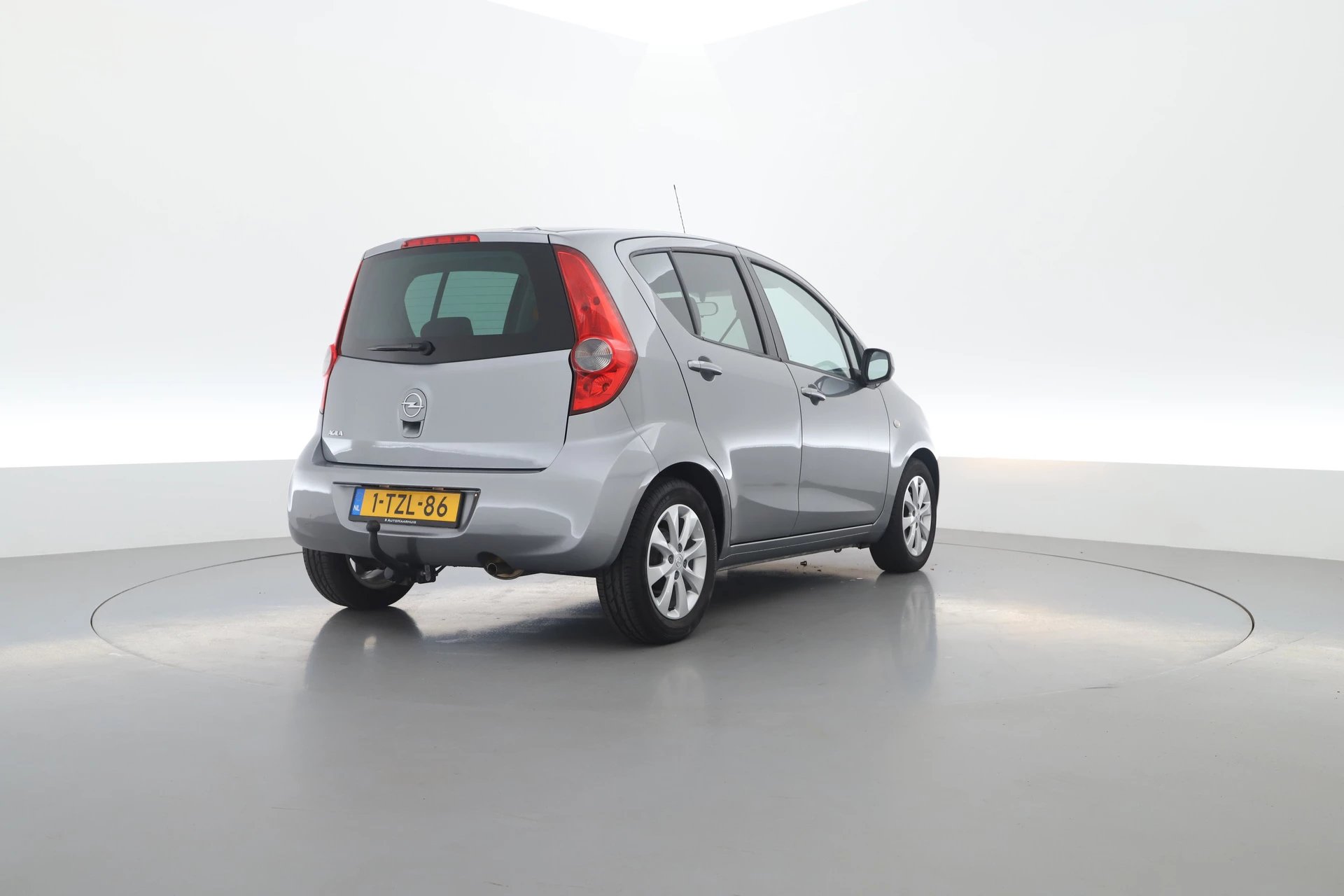 Hoofdafbeelding Opel Agila