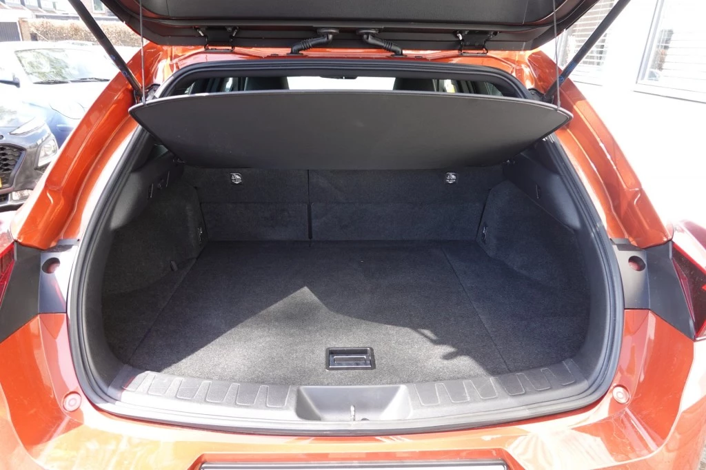 Hoofdafbeelding Lexus UX