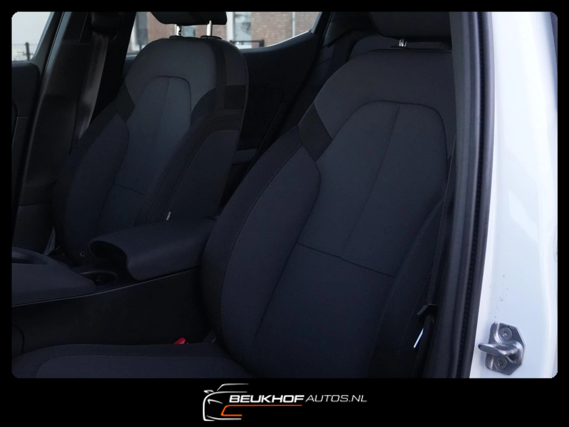 Hoofdafbeelding Polestar 2