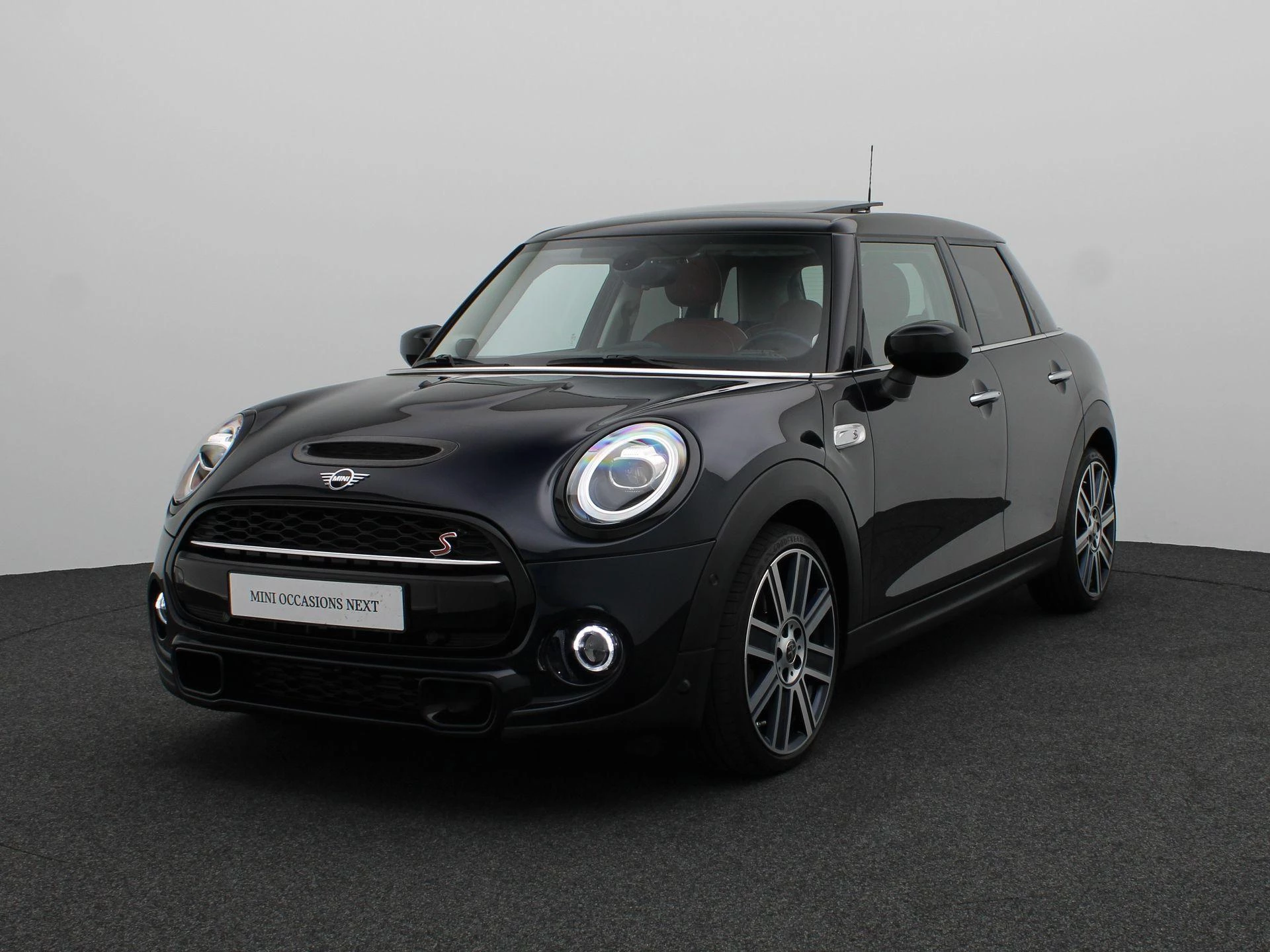 Hoofdafbeelding MINI 5-deurs