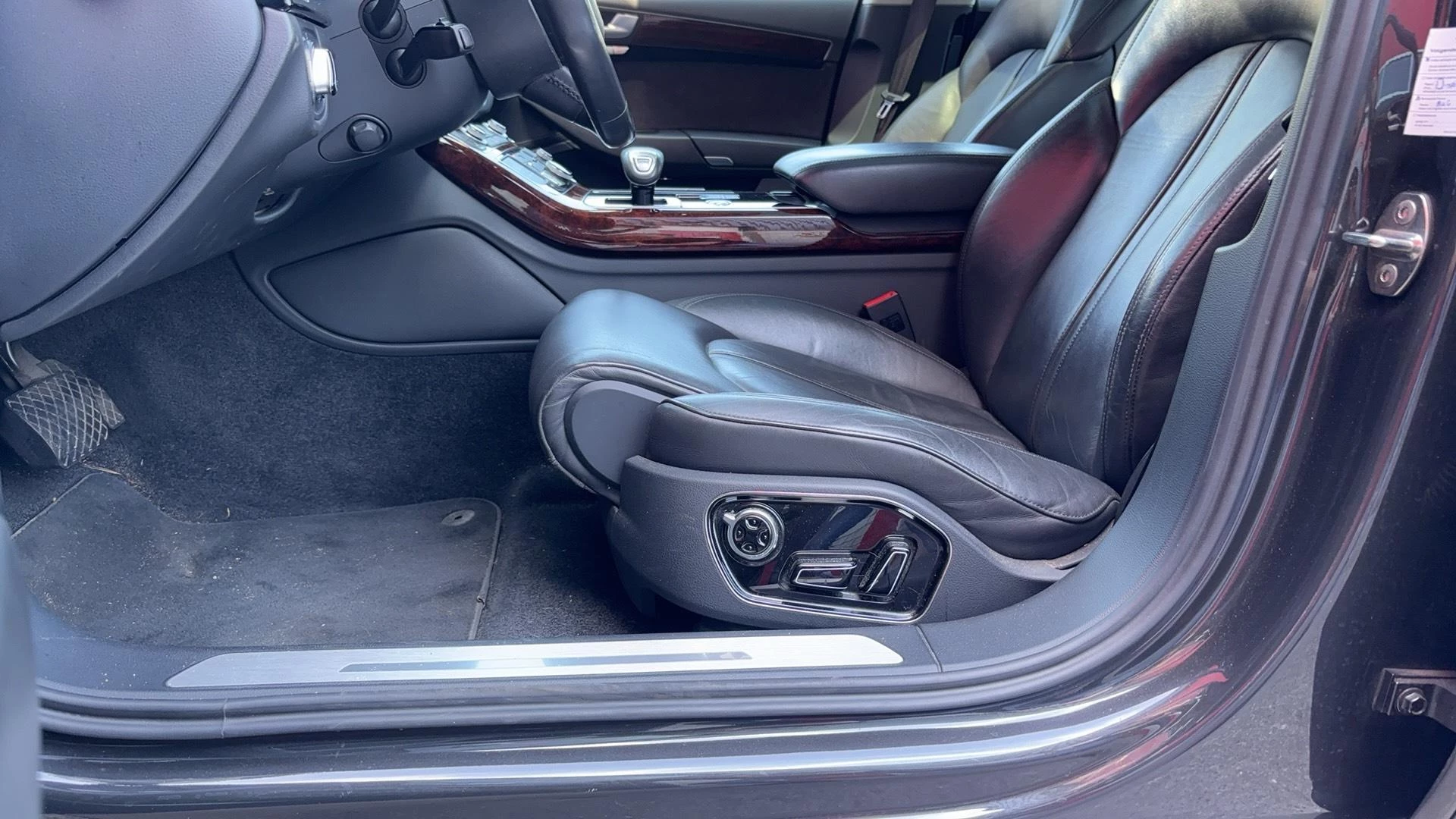 Hoofdafbeelding Audi A8