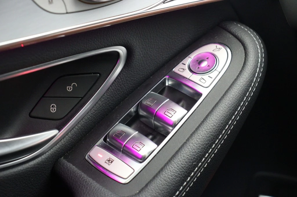 Hoofdafbeelding Mercedes-Benz EQC