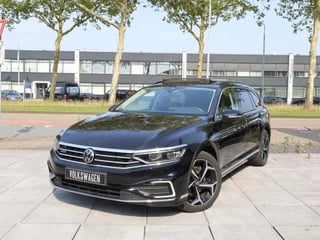 Volkswagen Passat Variant GTE Panoramadak | 360°Camera | Keyless | Virtual | Memory | Massage | IQ Light |