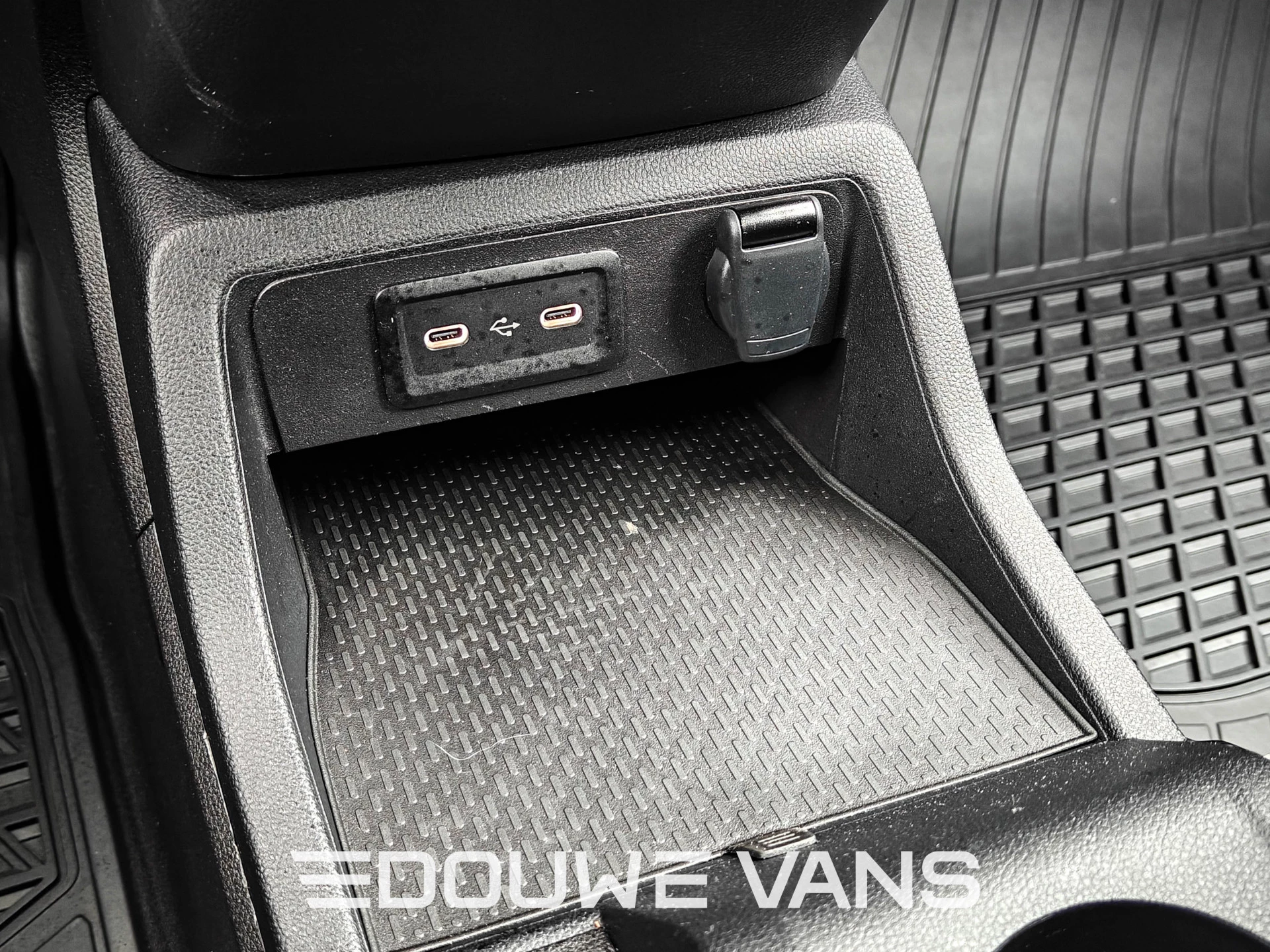 Hoofdafbeelding Mercedes-Benz eCitan