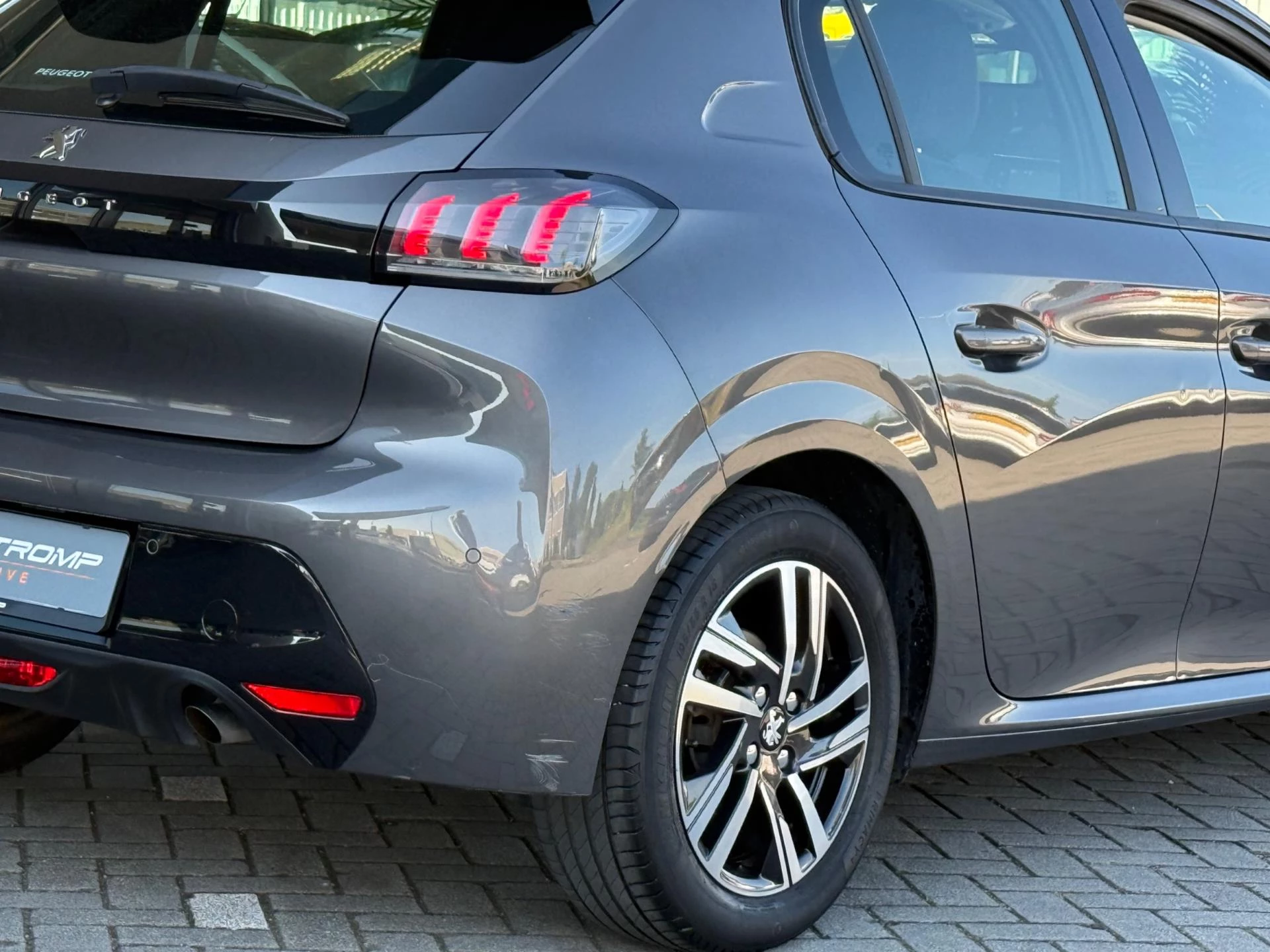 Hoofdafbeelding Peugeot 208