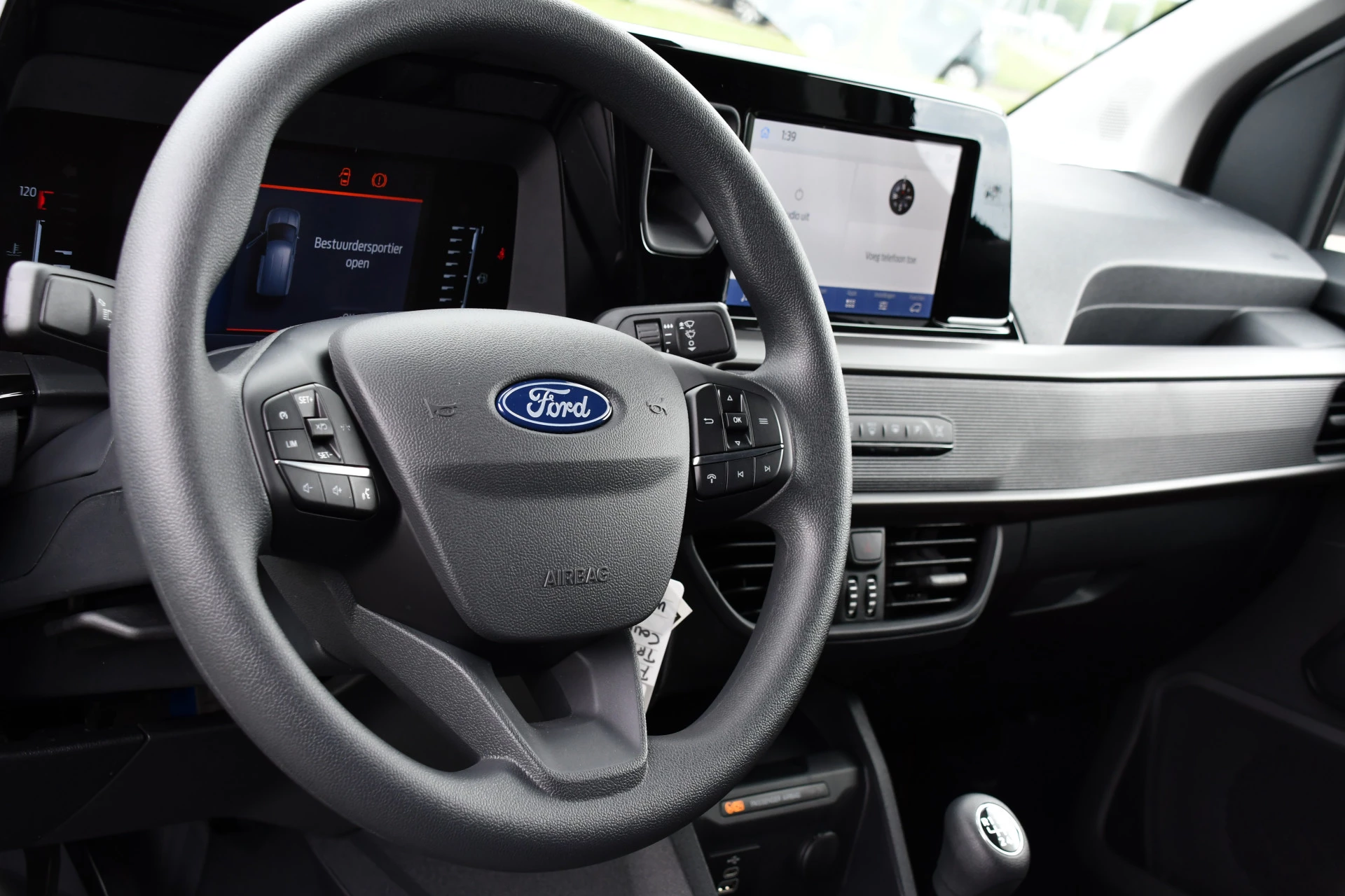 Hoofdafbeelding Ford Transit Courier