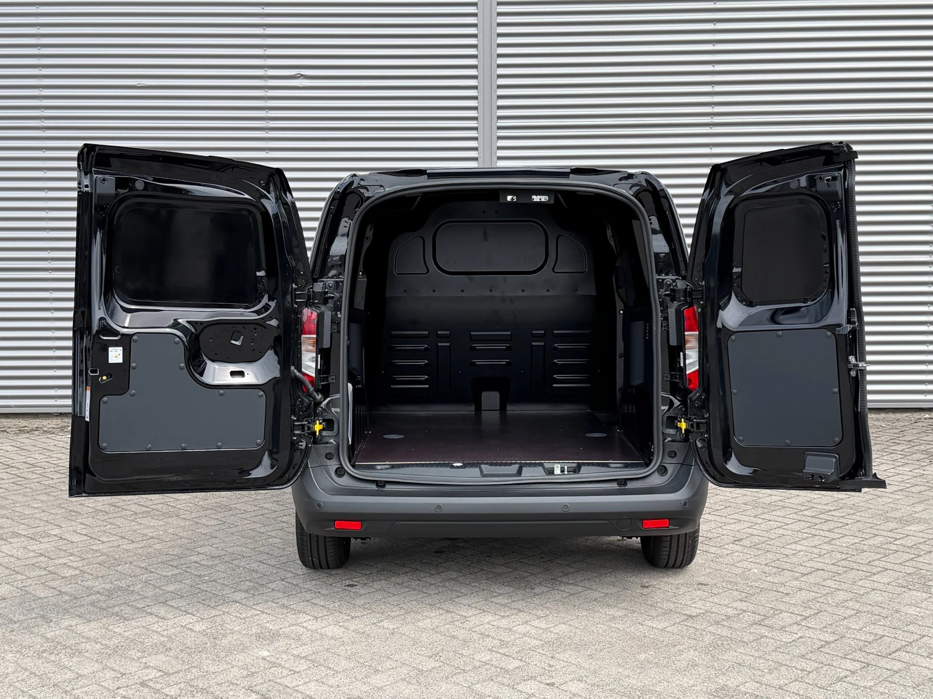 Hoofdafbeelding Ford Transit Courier