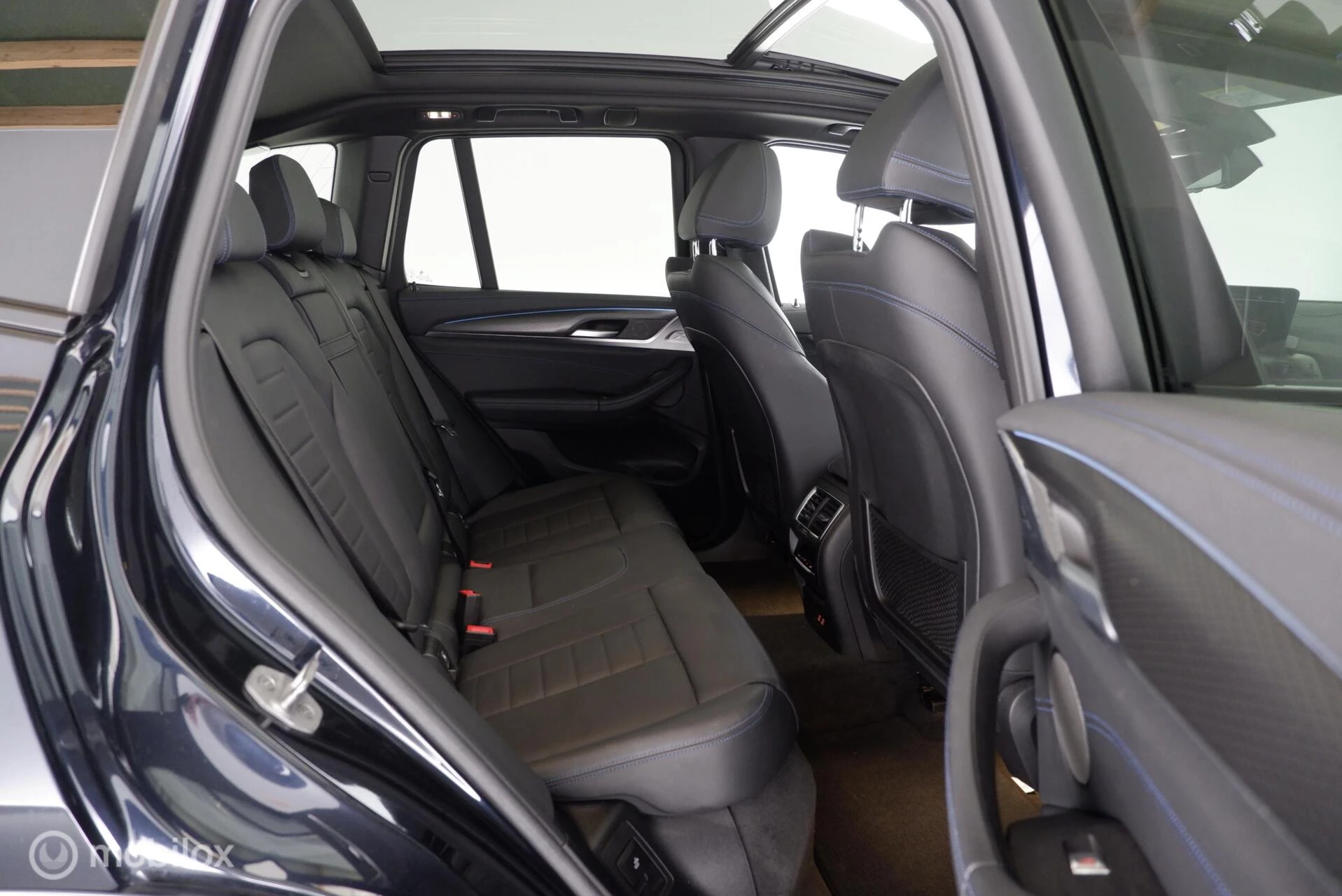 Hoofdafbeelding BMW iX3