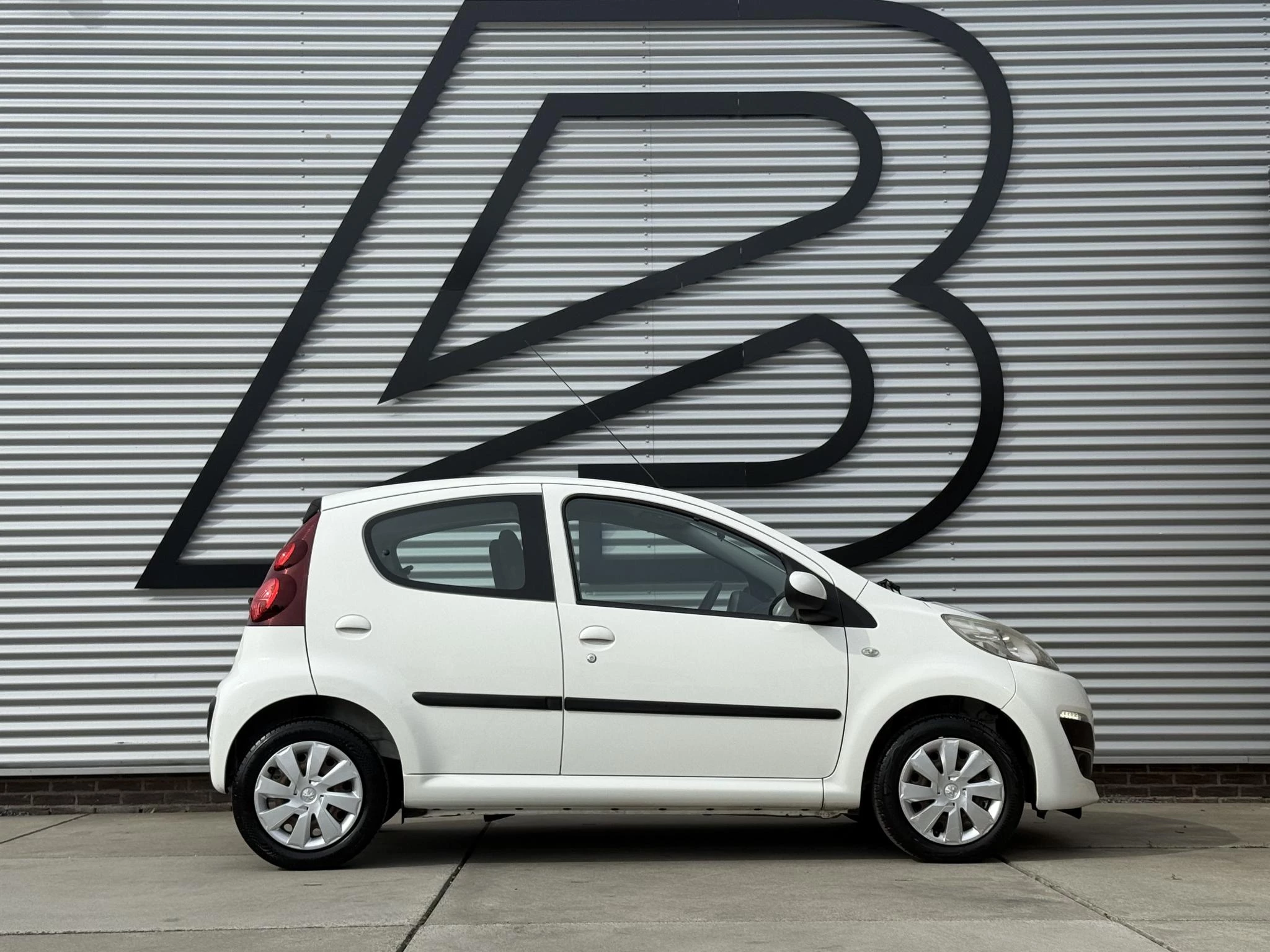 Hoofdafbeelding Peugeot 107