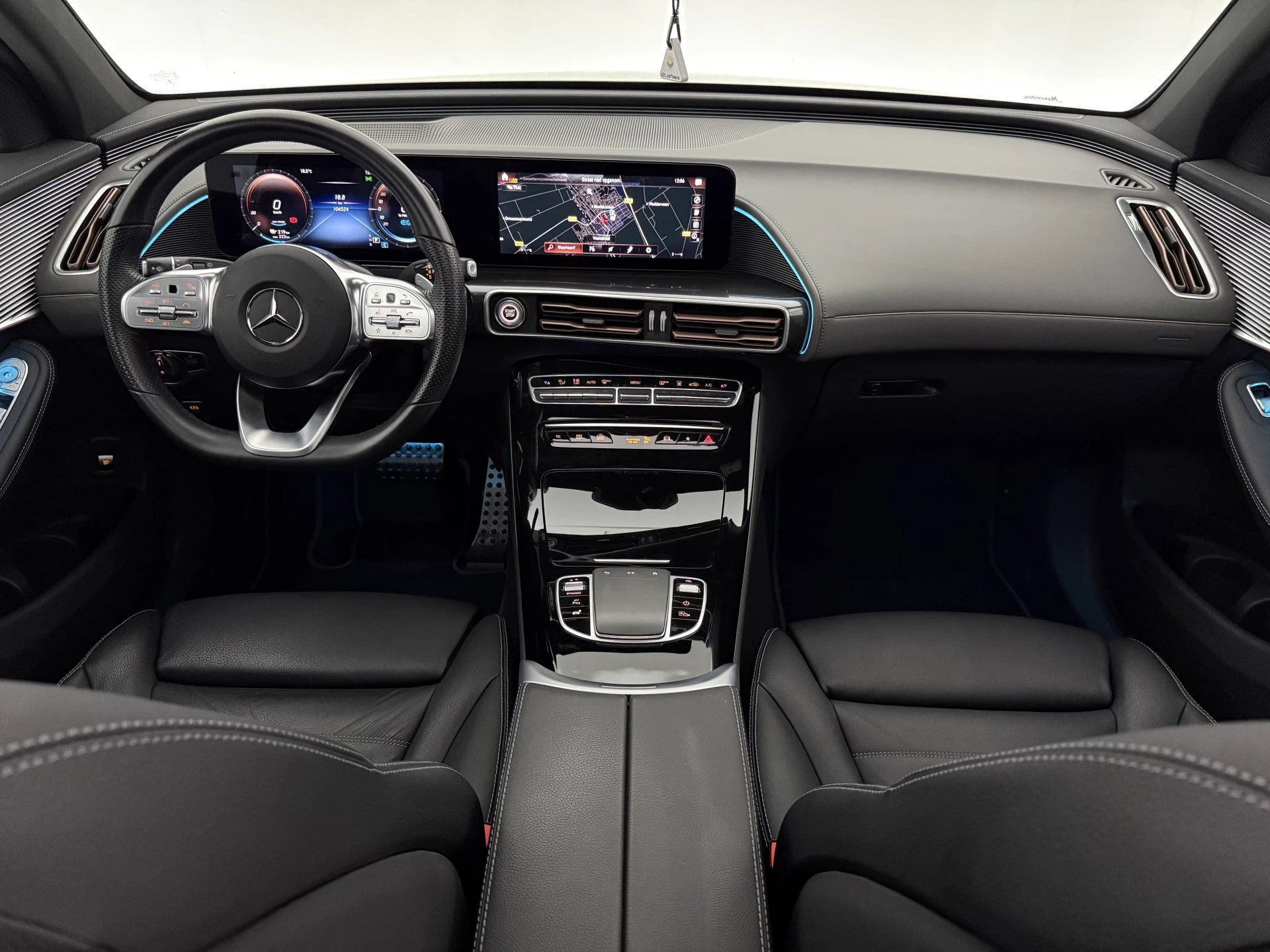 Hoofdafbeelding Mercedes-Benz EQC
