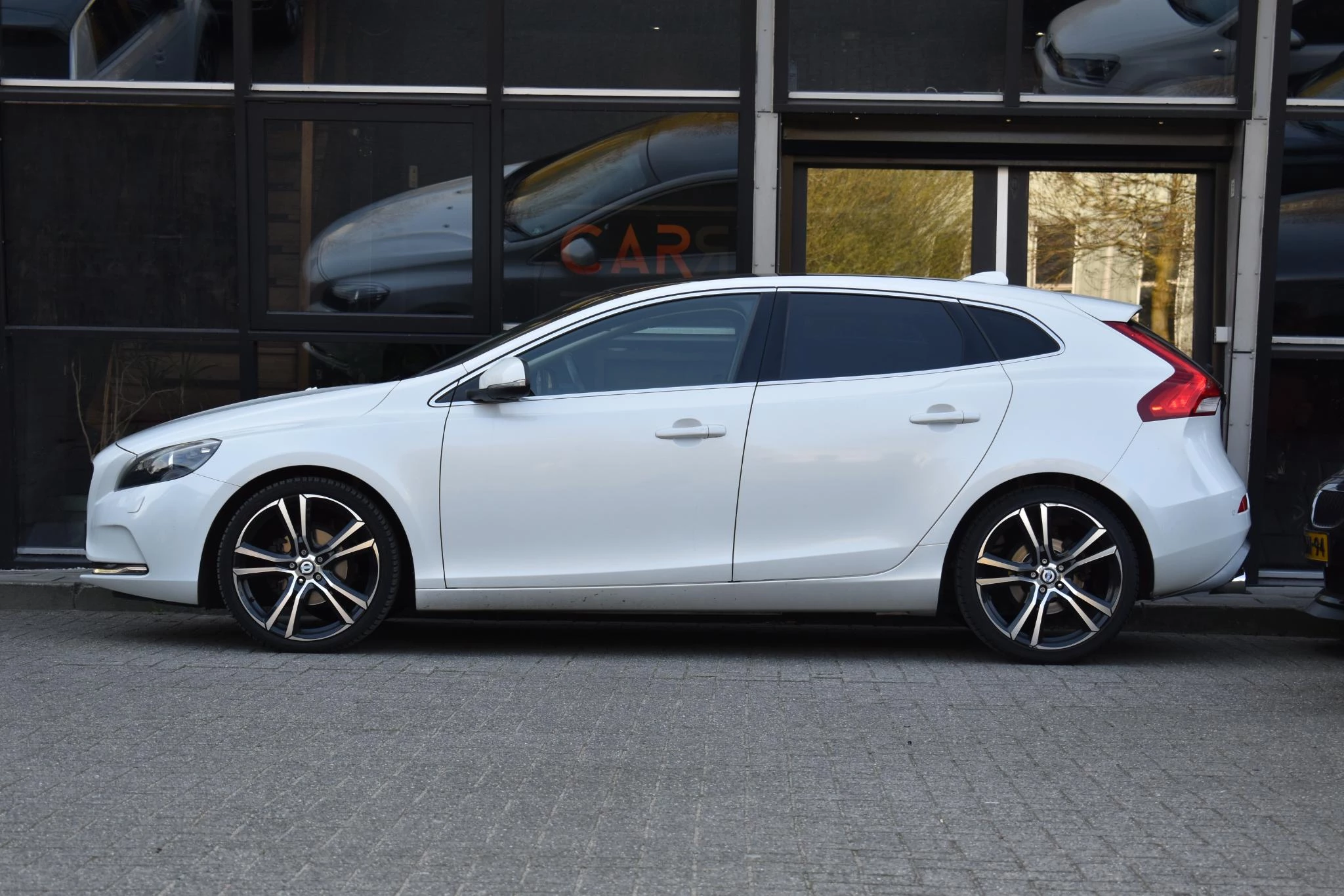 Hoofdafbeelding Volvo V40