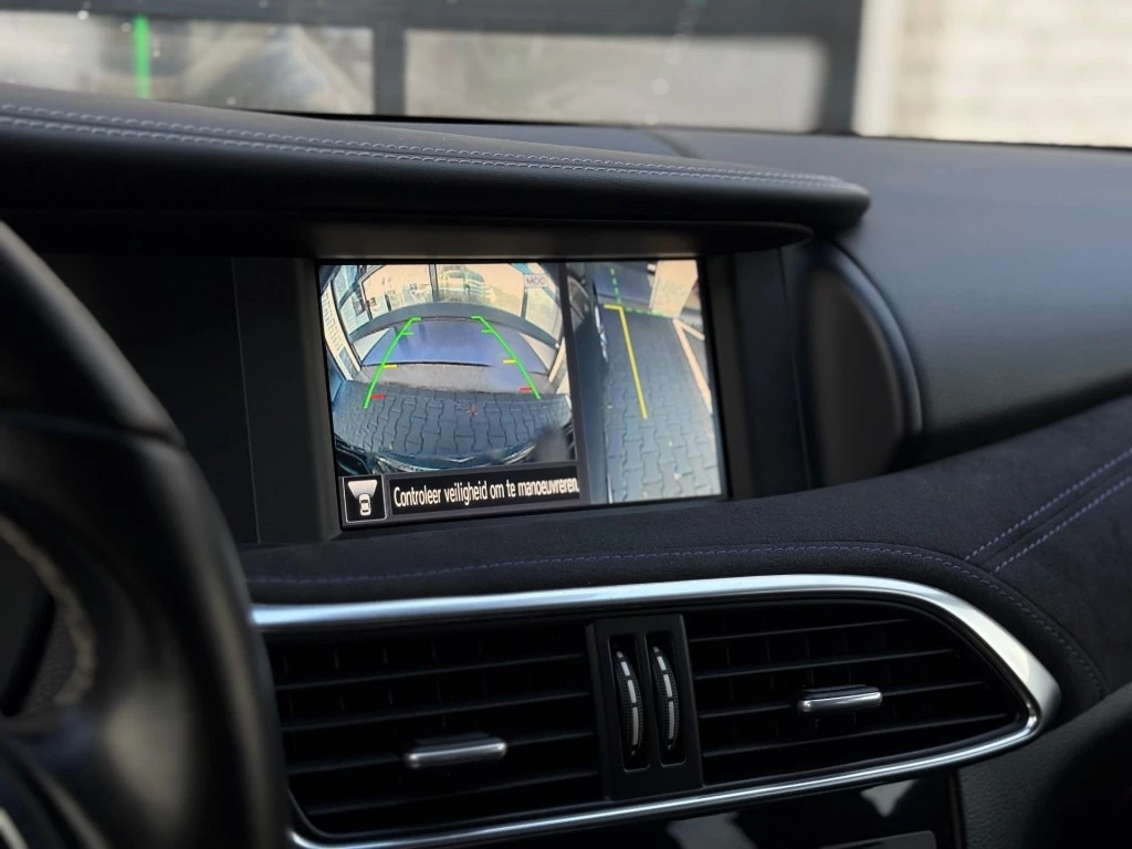 Hoofdafbeelding Infiniti Q