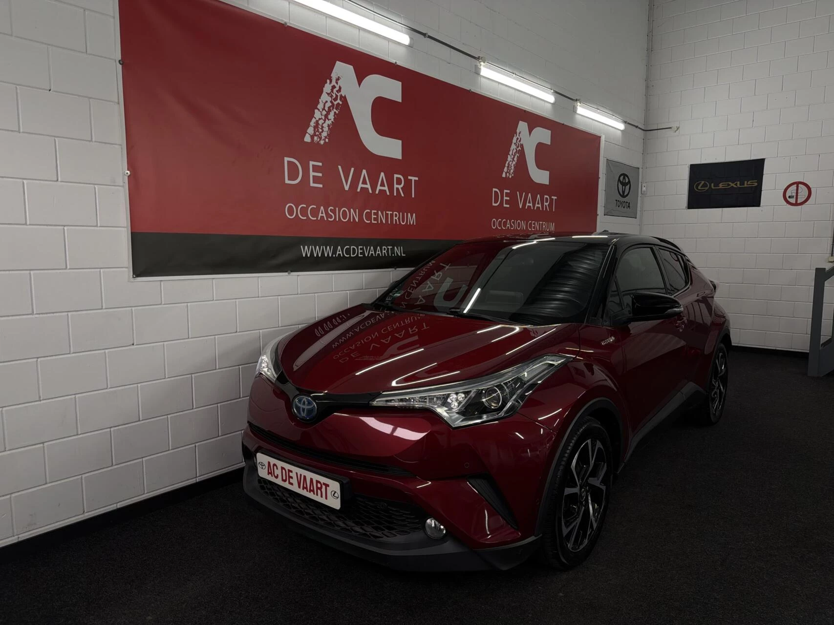 Hoofdafbeelding Toyota C-HR