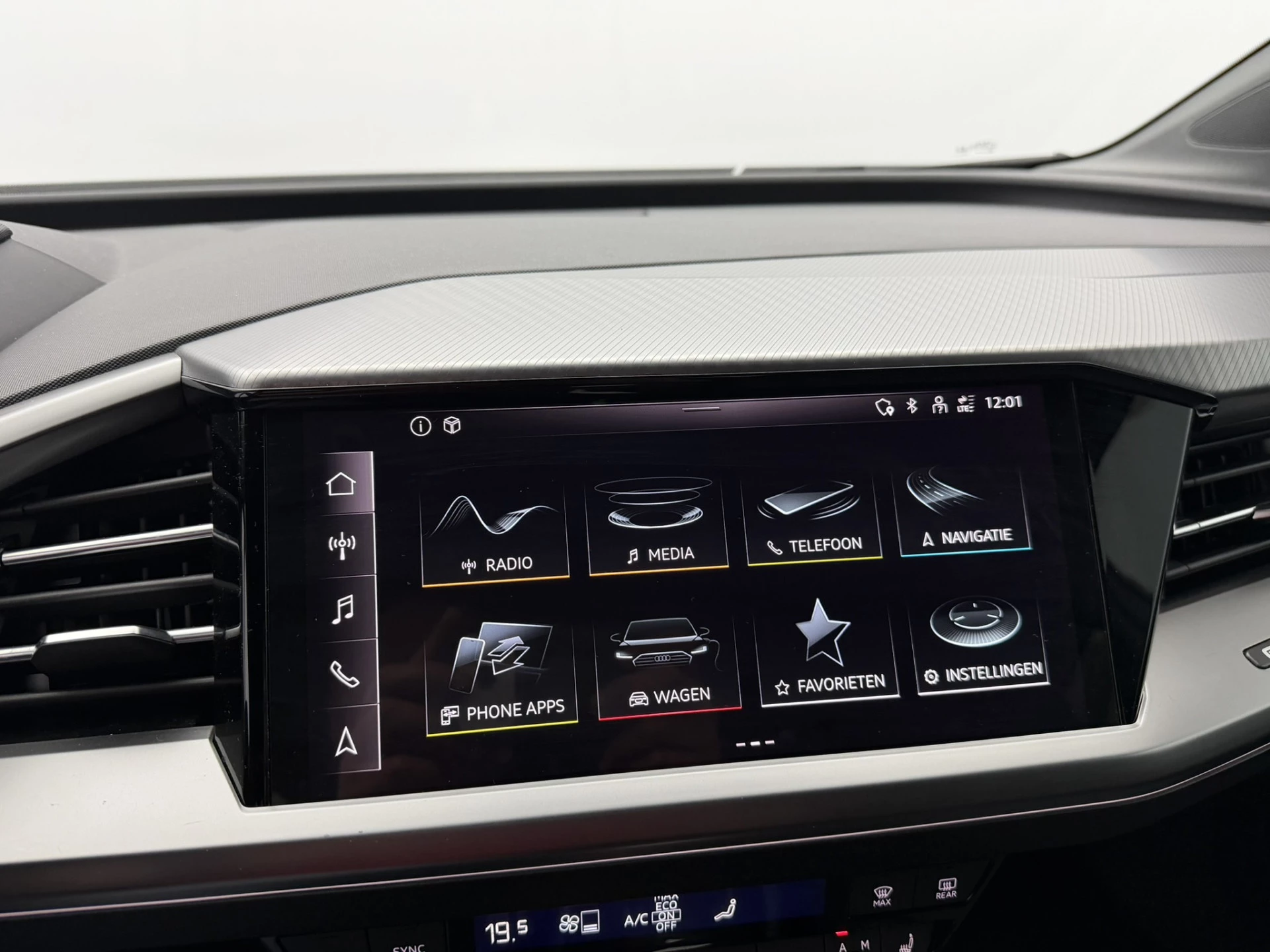 Hoofdafbeelding Audi Q4 e-tron