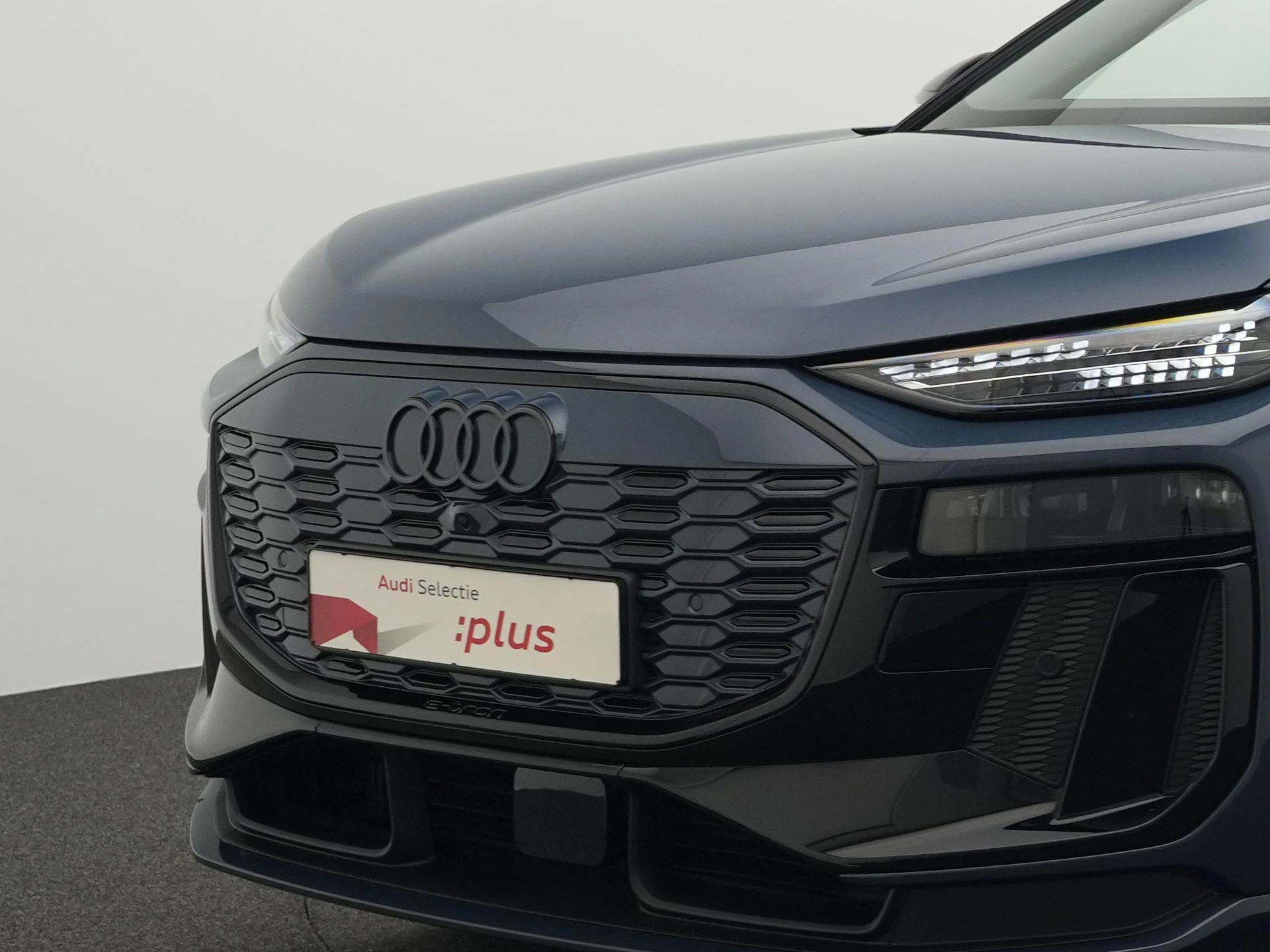 Hoofdafbeelding Audi Q6 e-tron