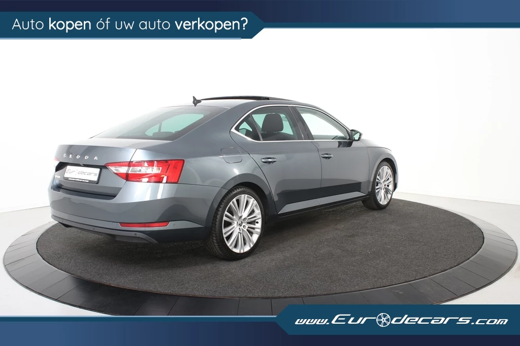 Hoofdafbeelding Škoda Superb