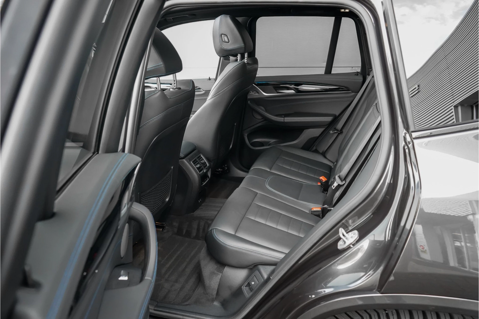 Hoofdafbeelding BMW iX3