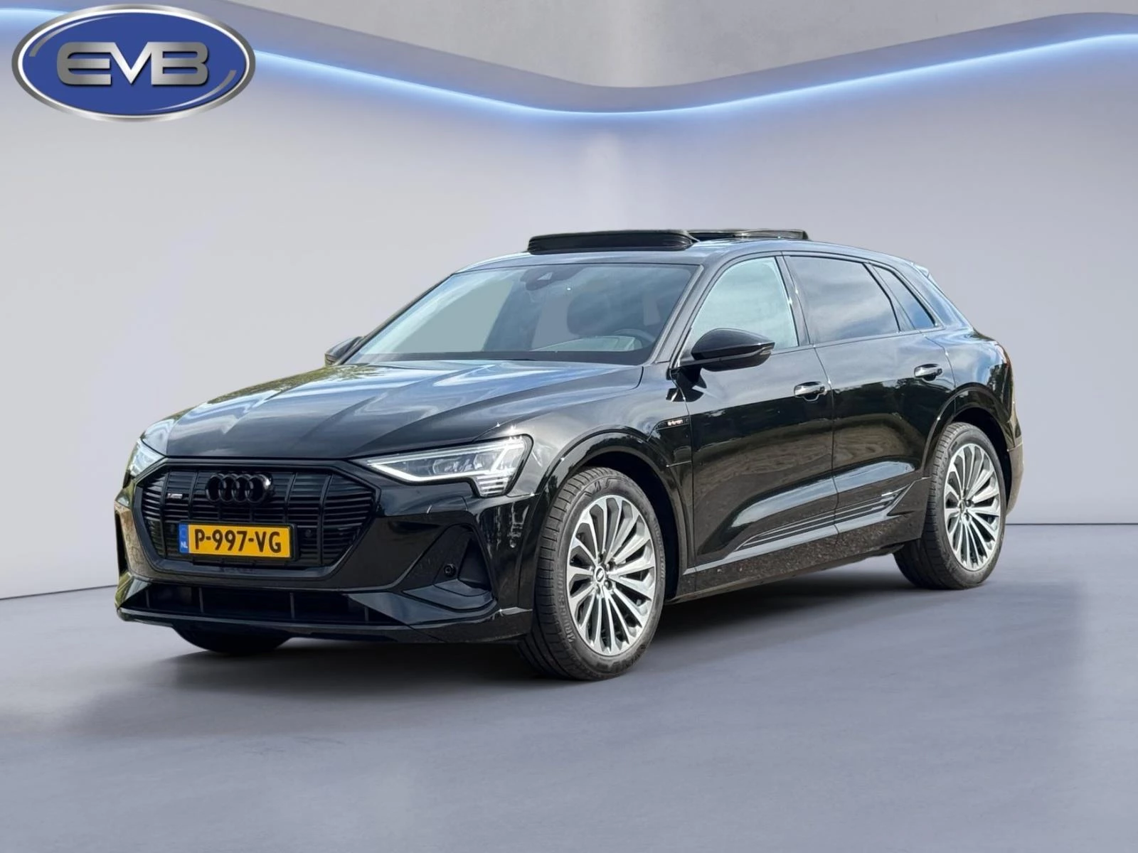 Hoofdafbeelding Audi e-tron
