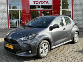 Toyota Yaris HYBRID 115 CLIMA APPLE/ANDROID CAMERA BLUETOOTH AD-CRUISE LM-VELGEN NL-AUTO