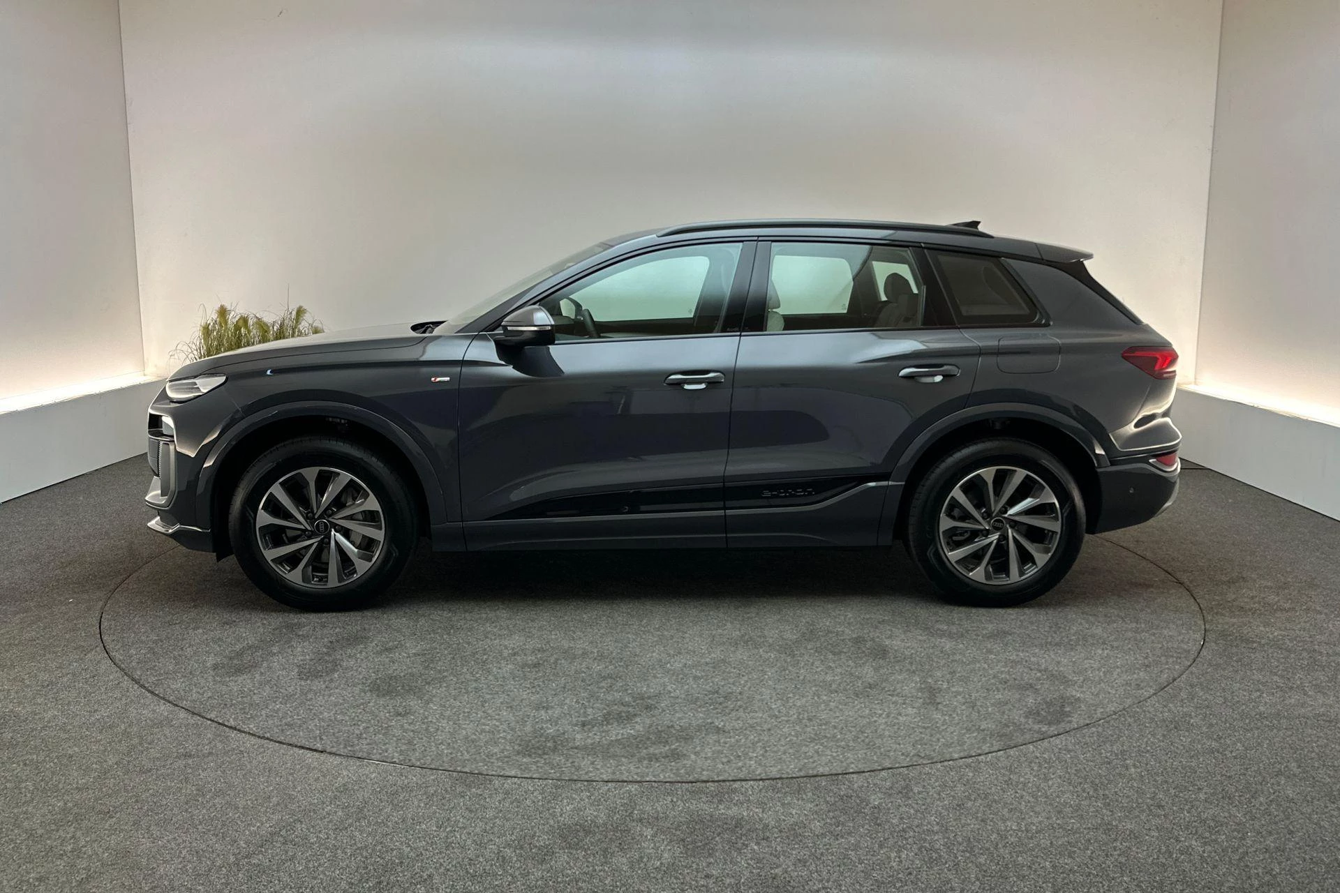 Hoofdafbeelding Audi Q6 e-tron