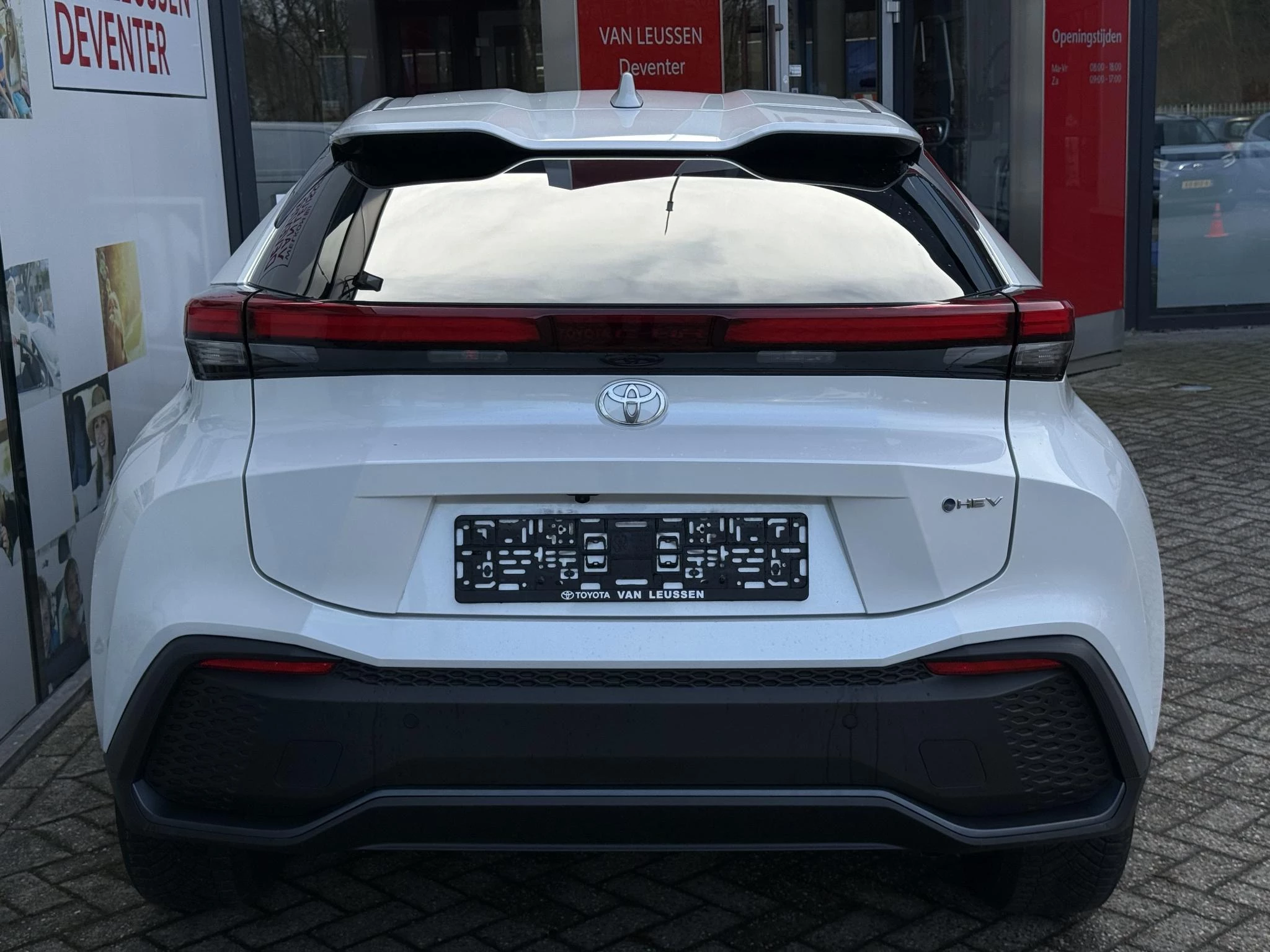 Hoofdafbeelding Toyota C-HR