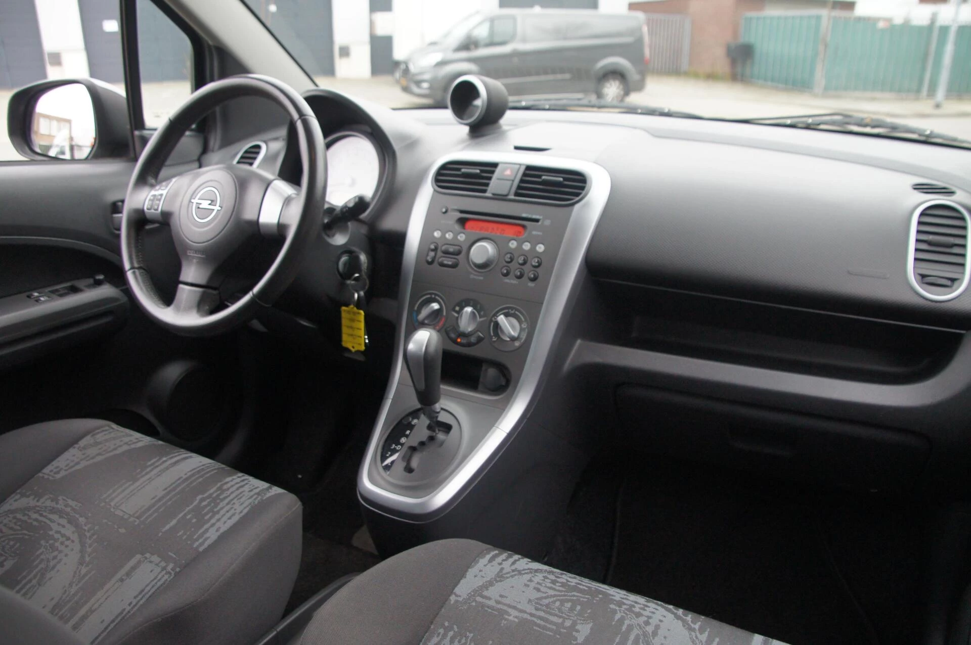 Hoofdafbeelding Opel Agila
