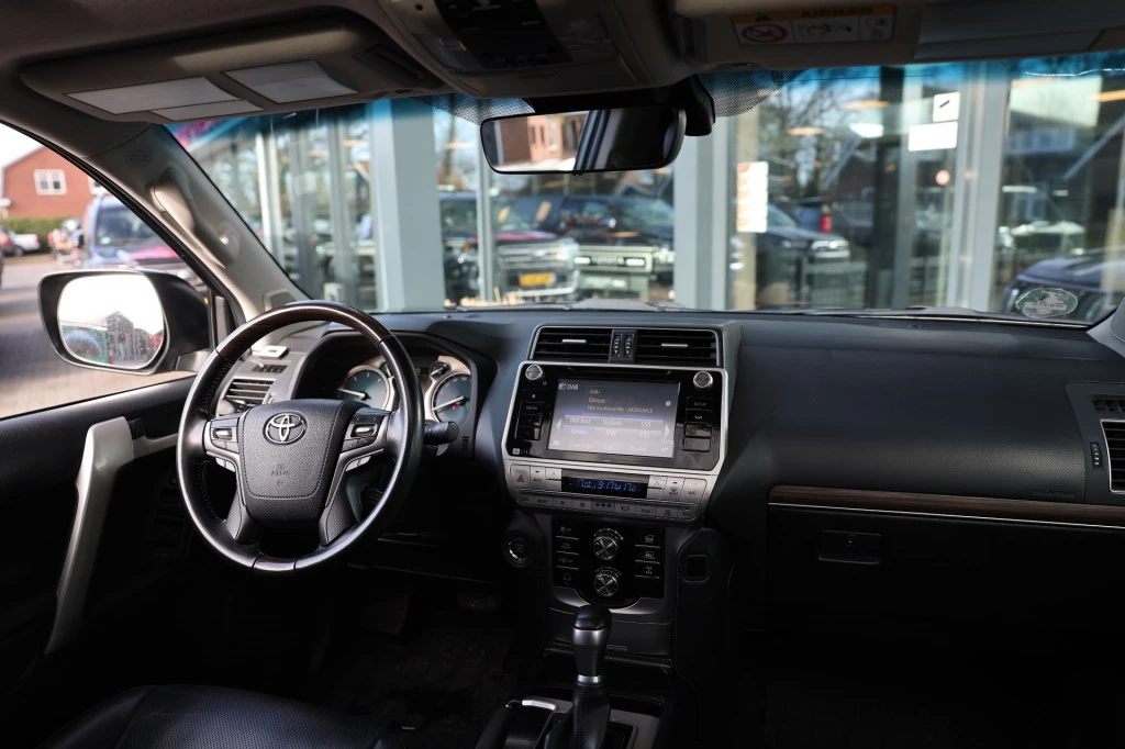 Hoofdafbeelding Toyota Land Cruiser