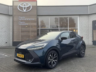 Toyota C-HR HYBRID 140 FIRST EDITION STOEL/STUURVERW BLIND-SPOT PARK-SENSOREN EL-ACHTERKLEP NAVI APPLE/ANDROID 18" LM-VELGEN