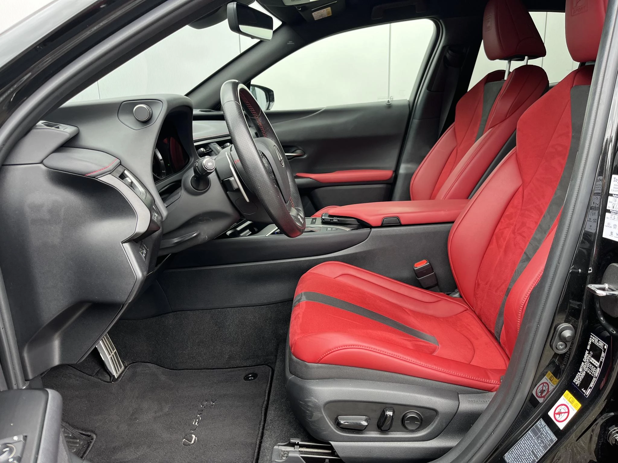 Hoofdafbeelding Lexus UX