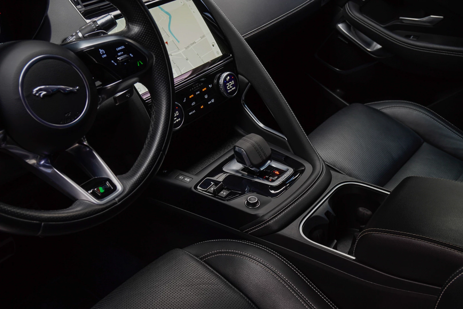 Hoofdafbeelding Jaguar E-PACE