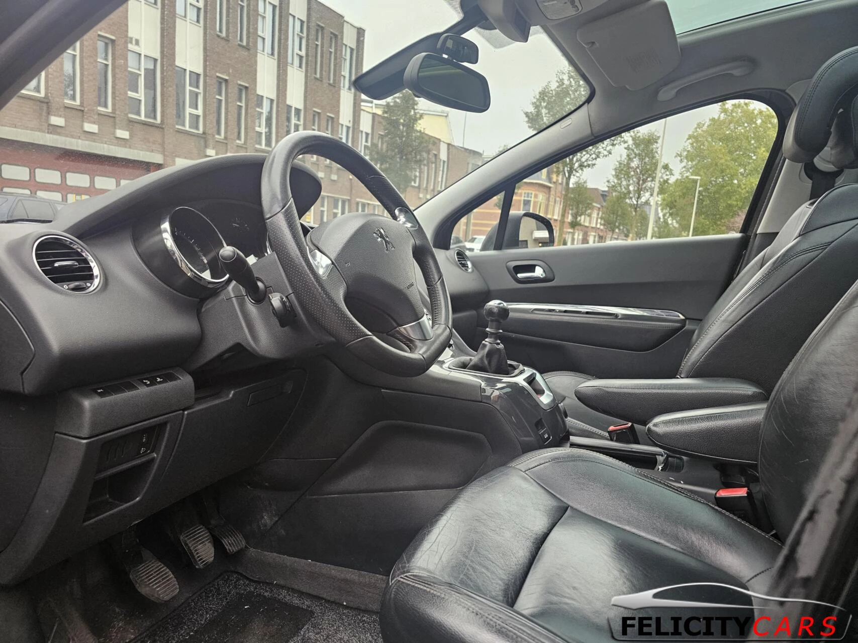 Hoofdafbeelding Peugeot 5008