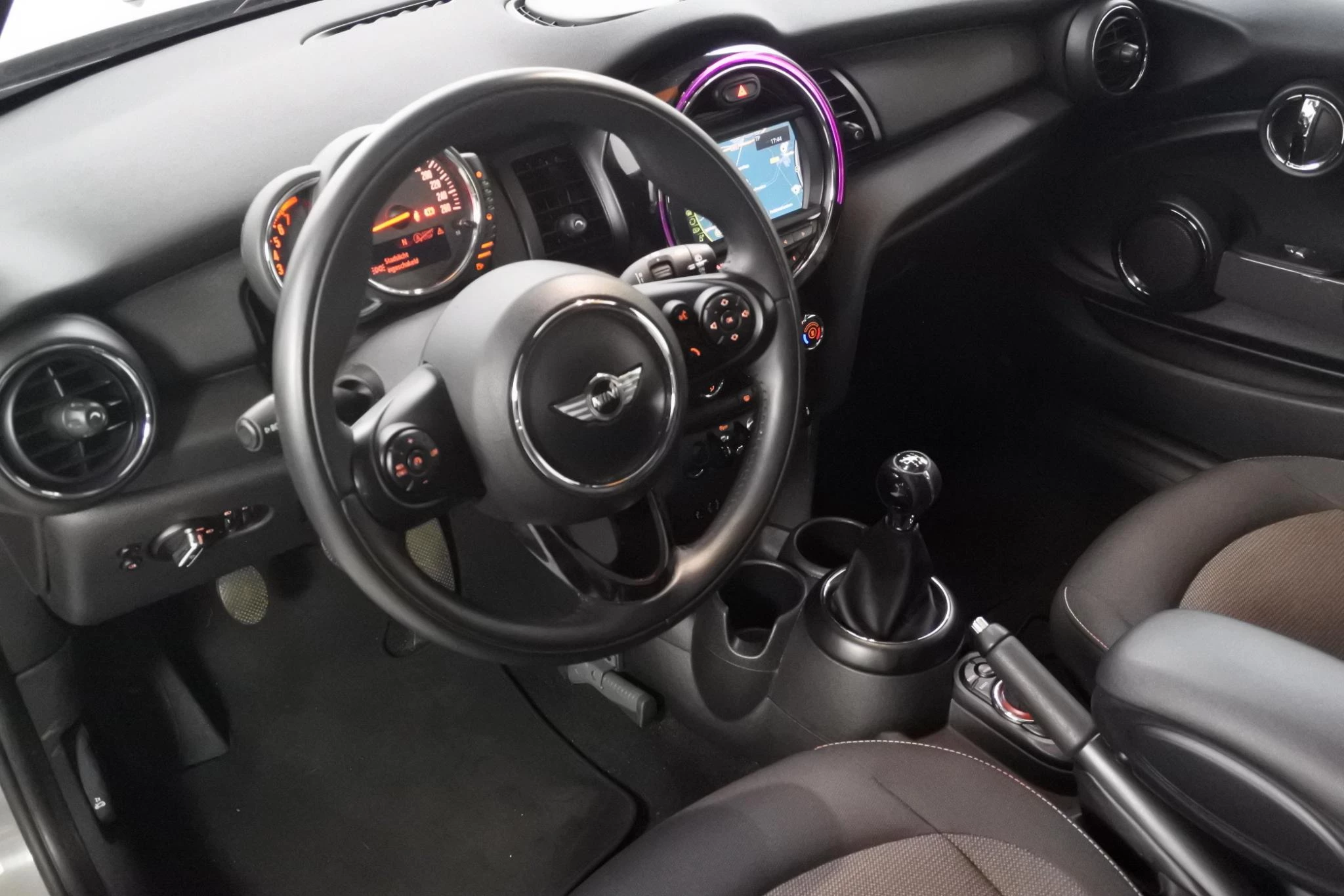 Hoofdafbeelding MINI One