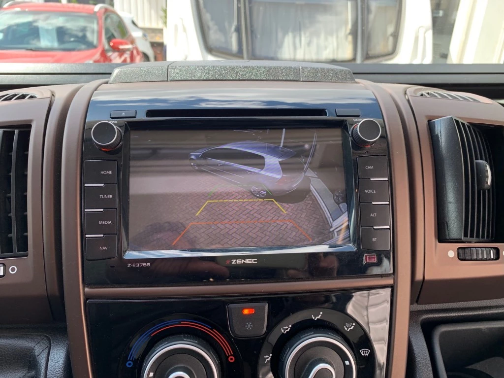 Hoofdafbeelding McLouis Carat 480g Queensbed Hefbed