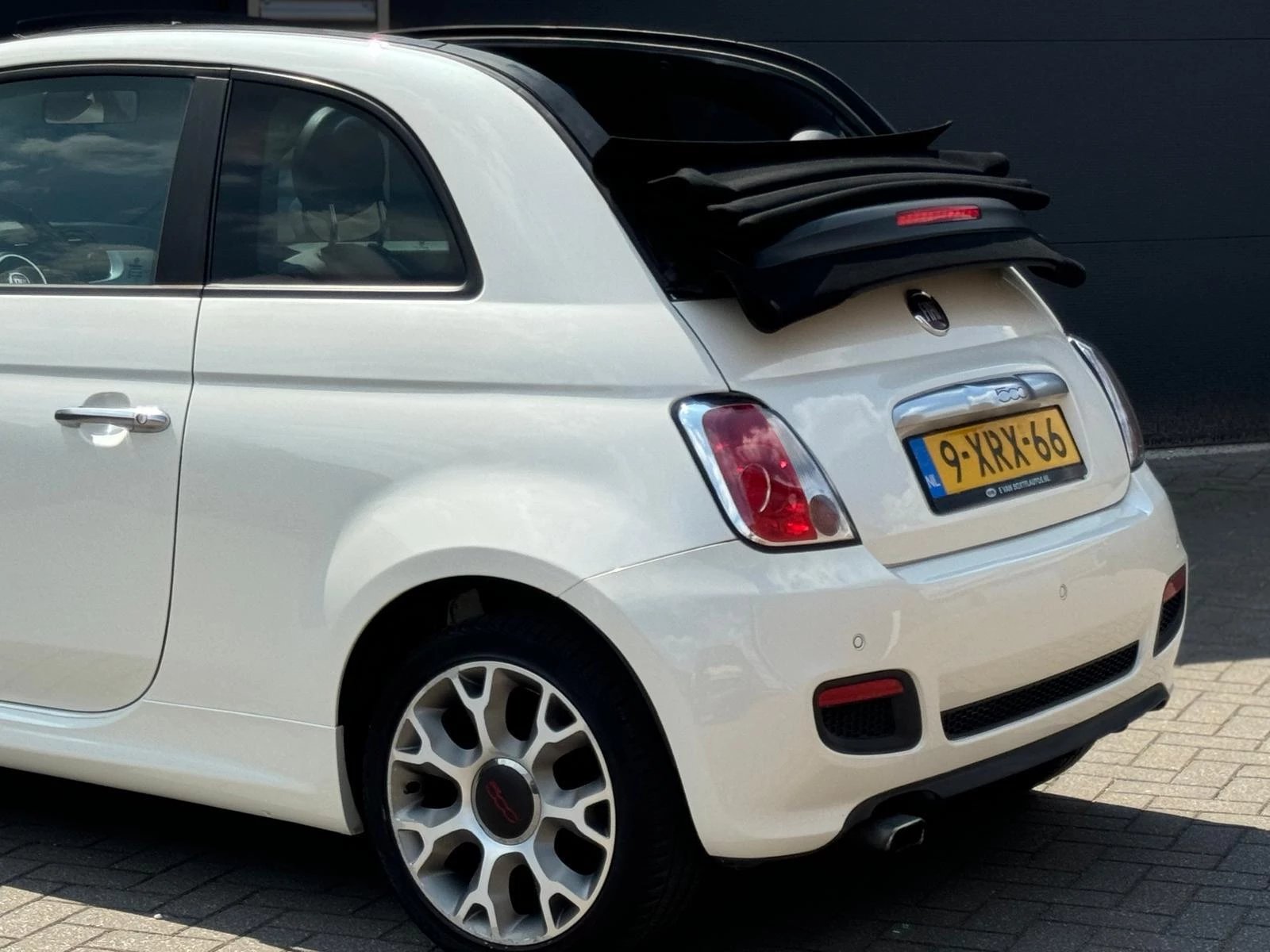 Hoofdafbeelding Fiat 500C