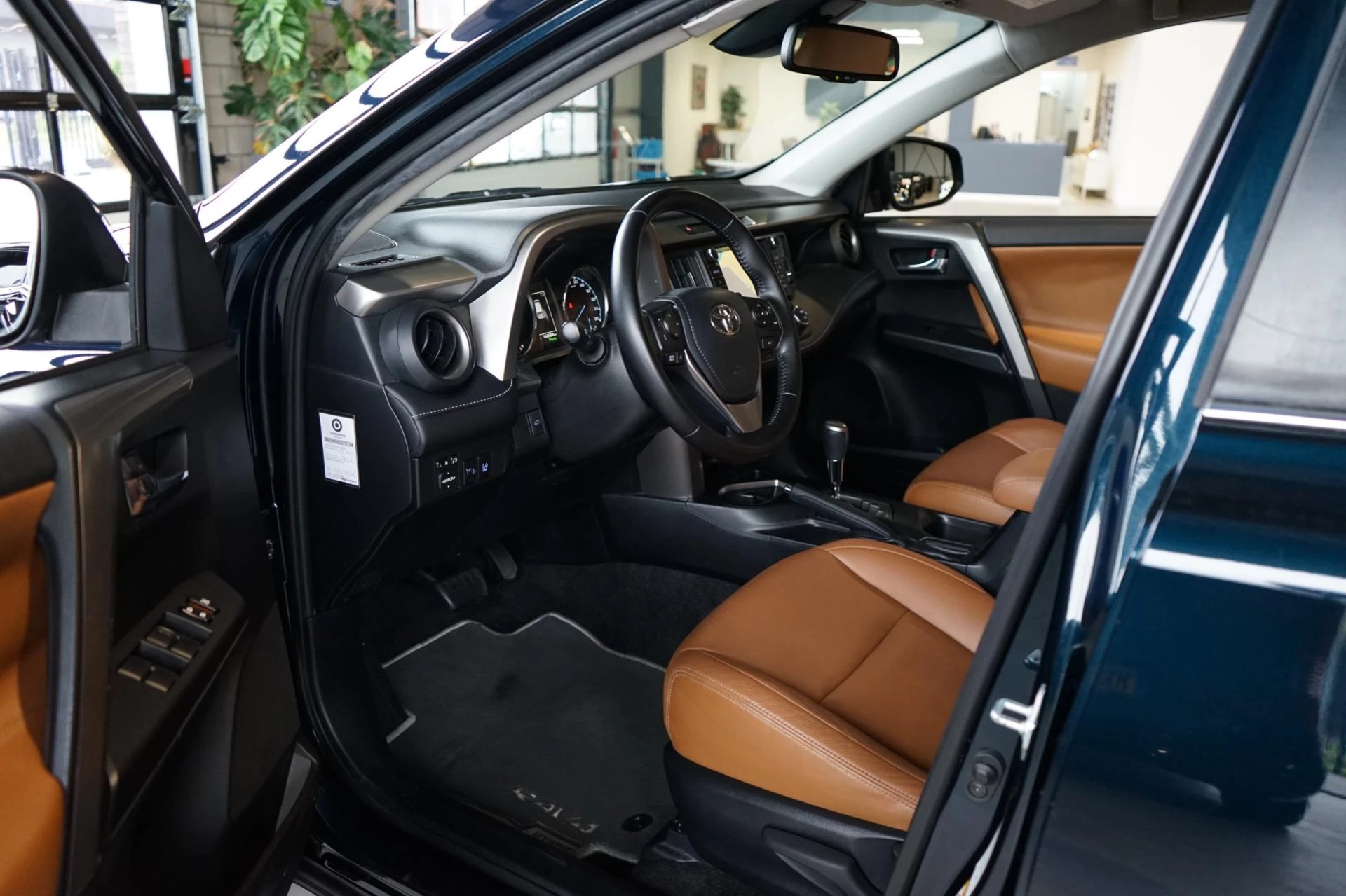 Hoofdafbeelding Toyota RAV4