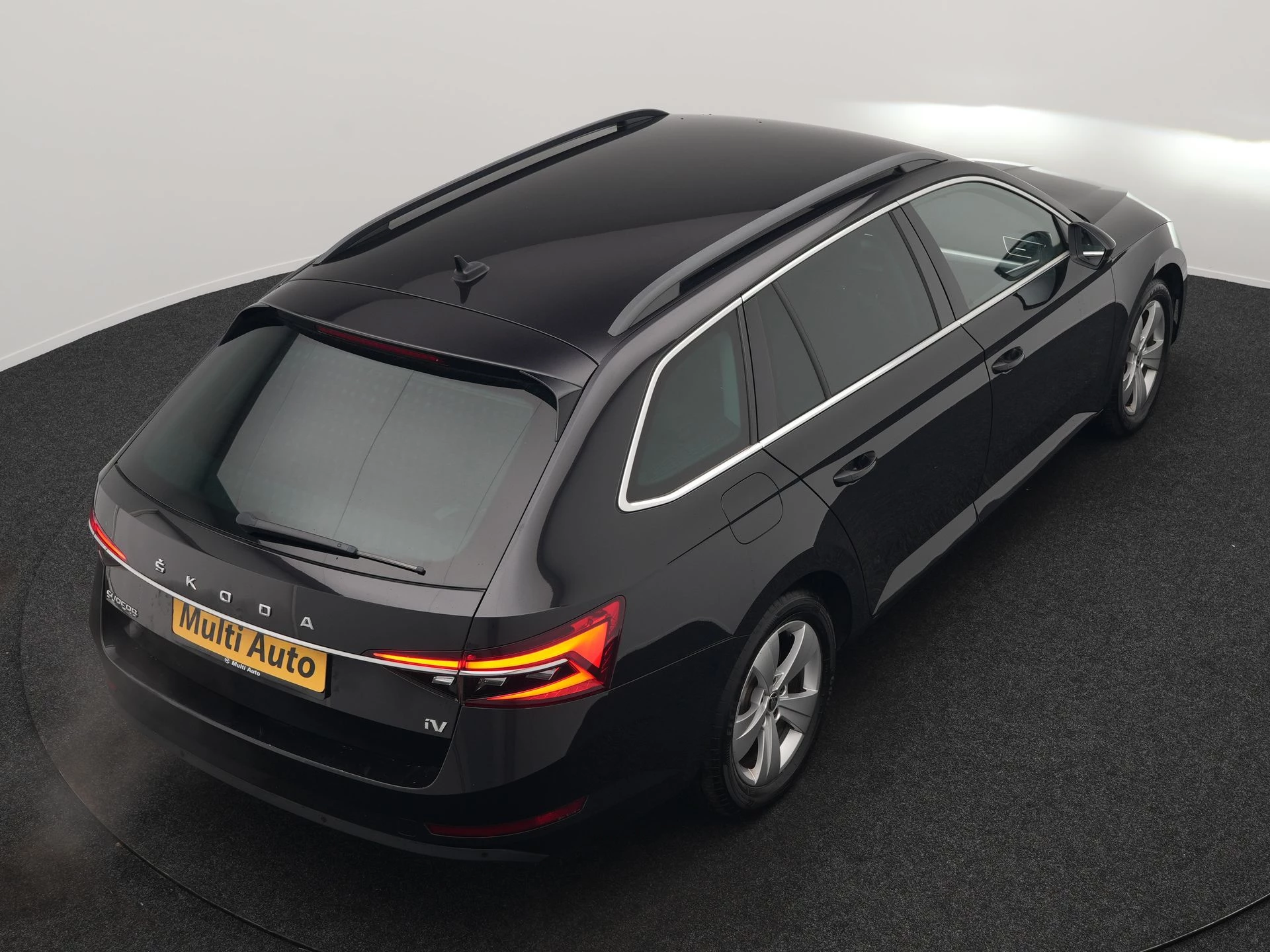 Hoofdafbeelding Škoda Superb