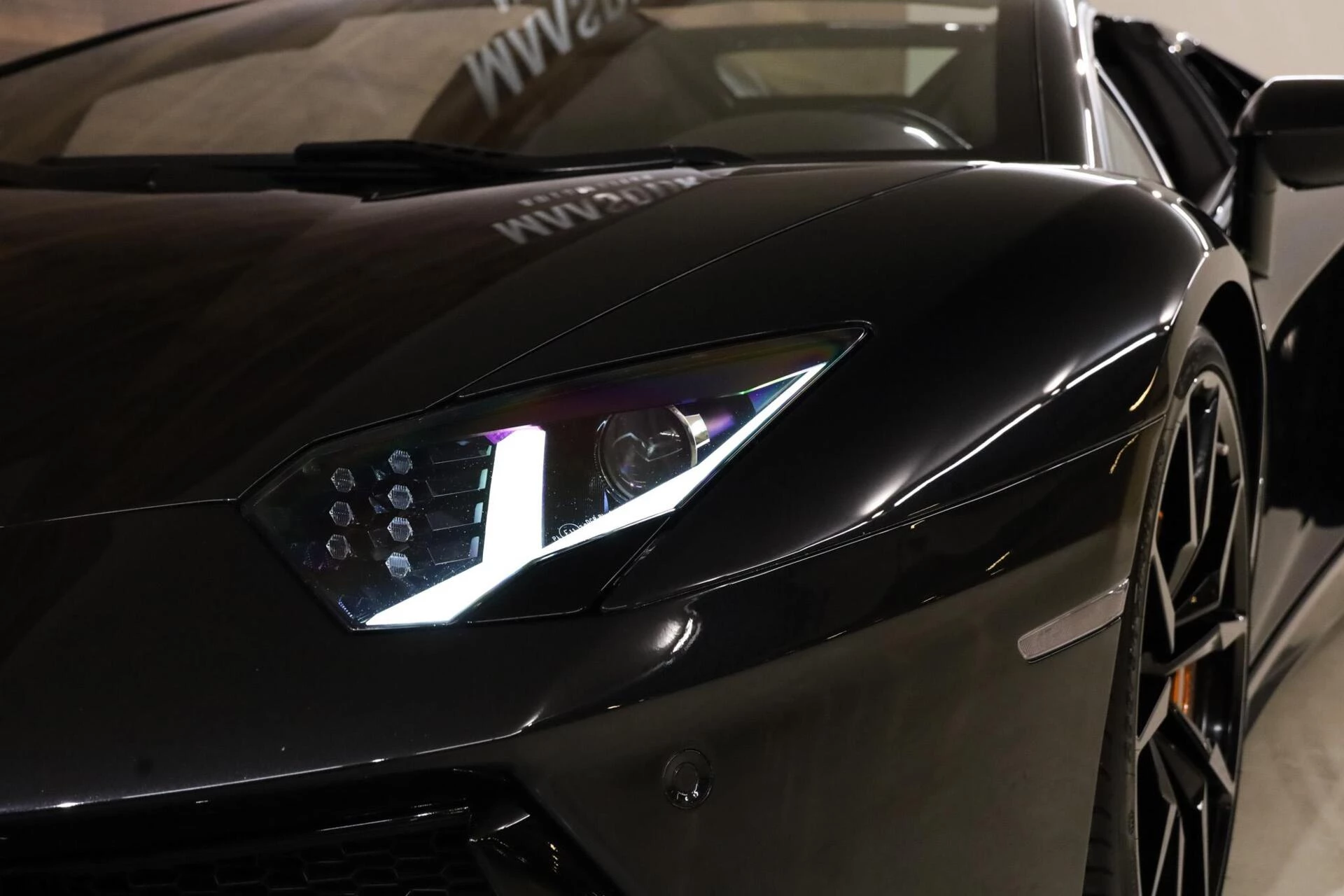 Hoofdafbeelding Lamborghini Aventador