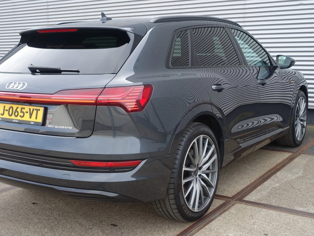 Hoofdafbeelding Audi e-tron