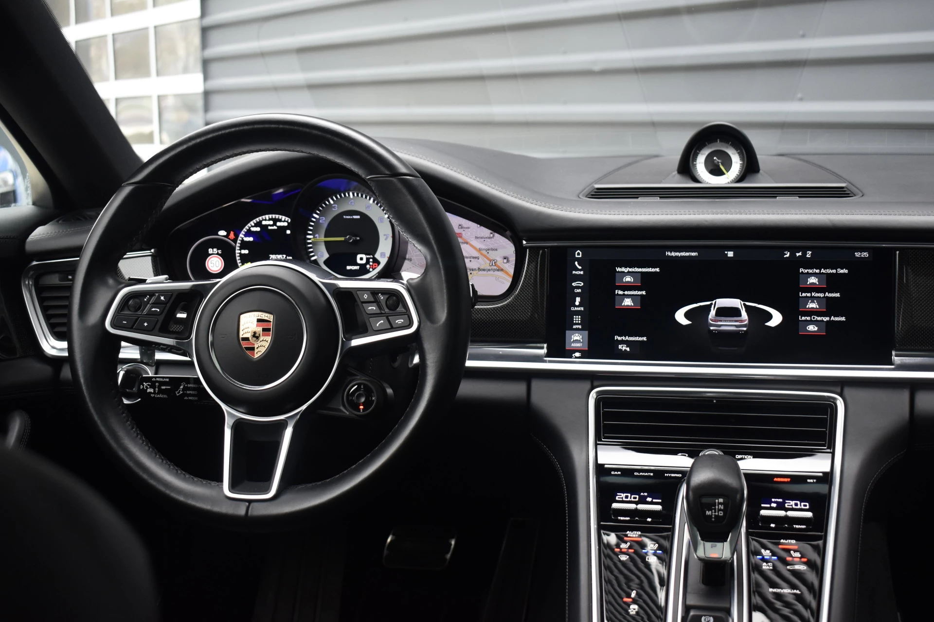 Hoofdafbeelding Porsche Panamera