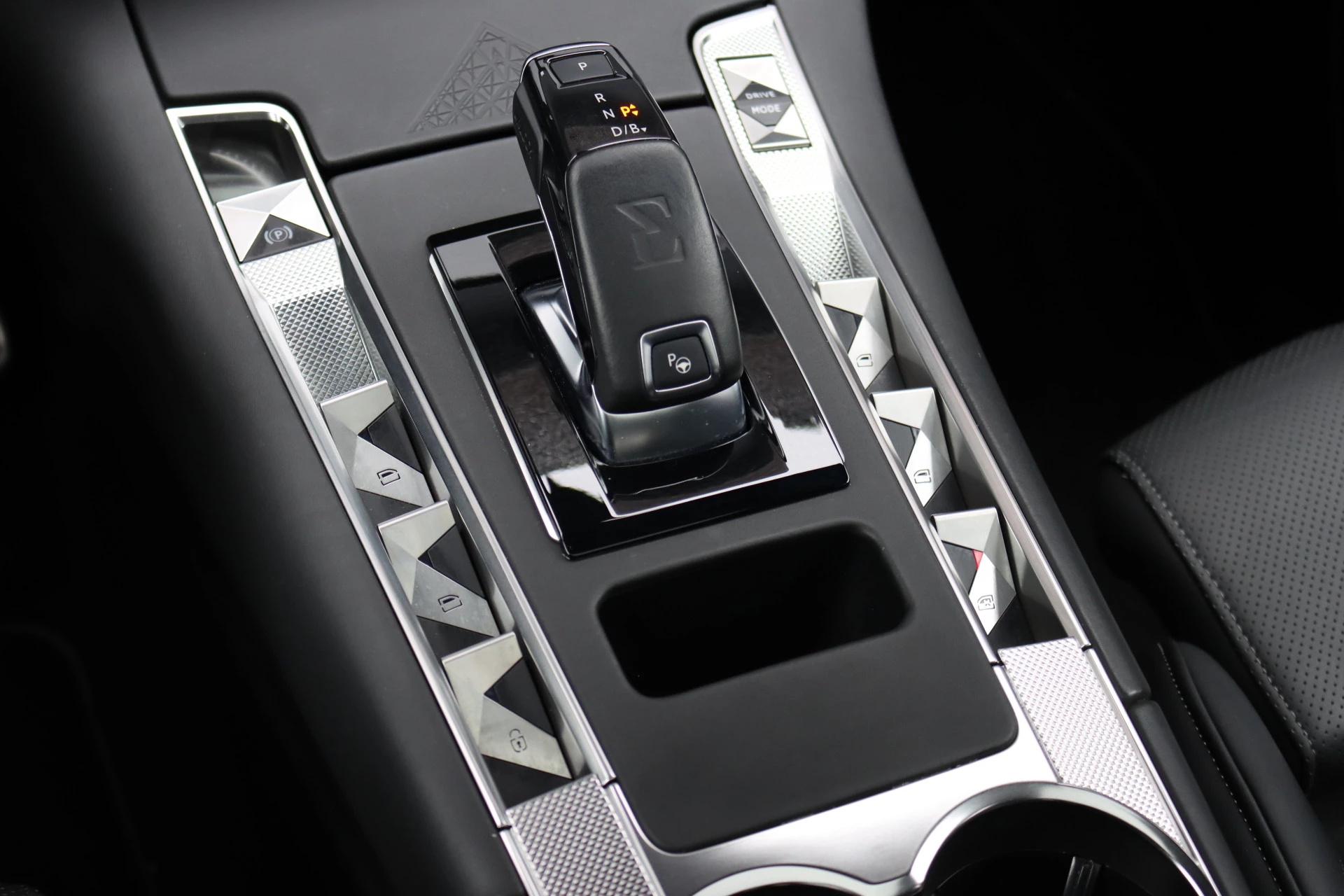 Hoofdafbeelding DS DS 7