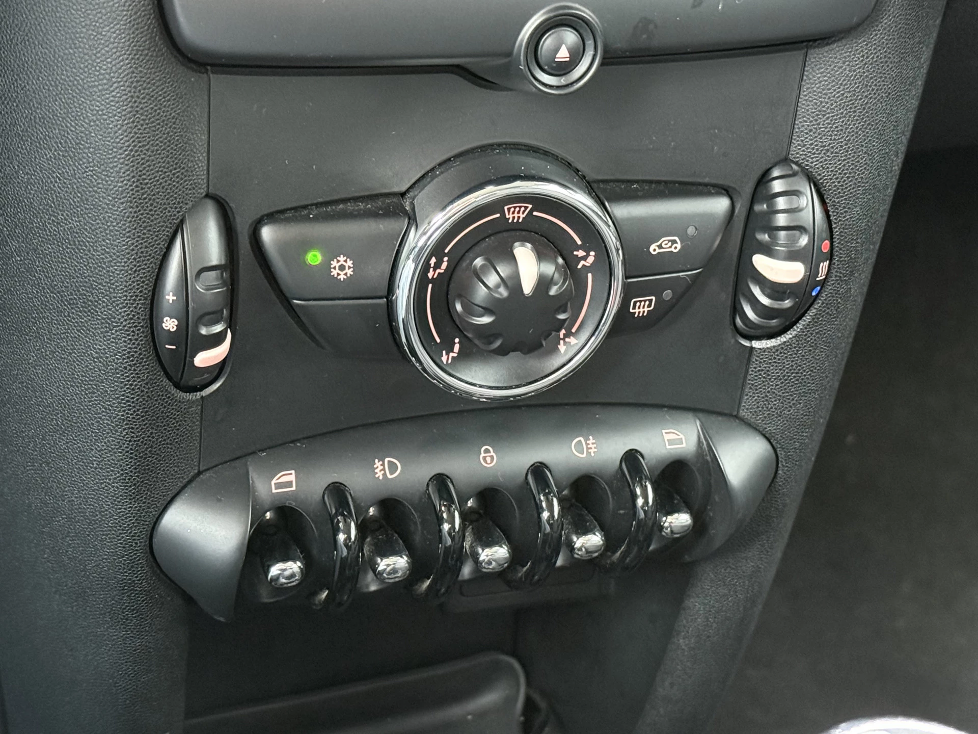 Hoofdafbeelding MINI 3-deurs