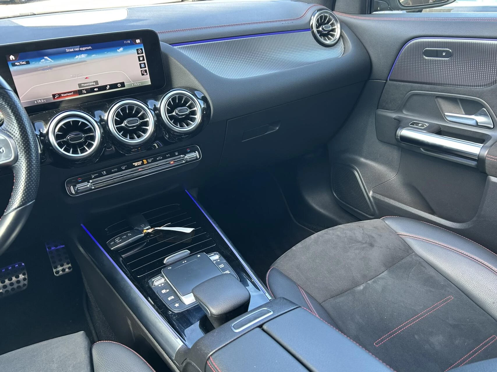 Hoofdafbeelding Mercedes-Benz EQA