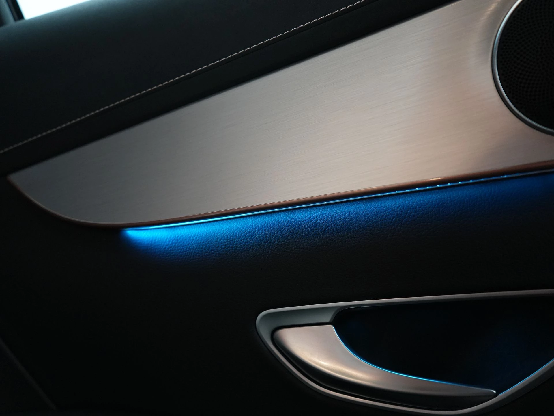 Hoofdafbeelding Mercedes-Benz EQC