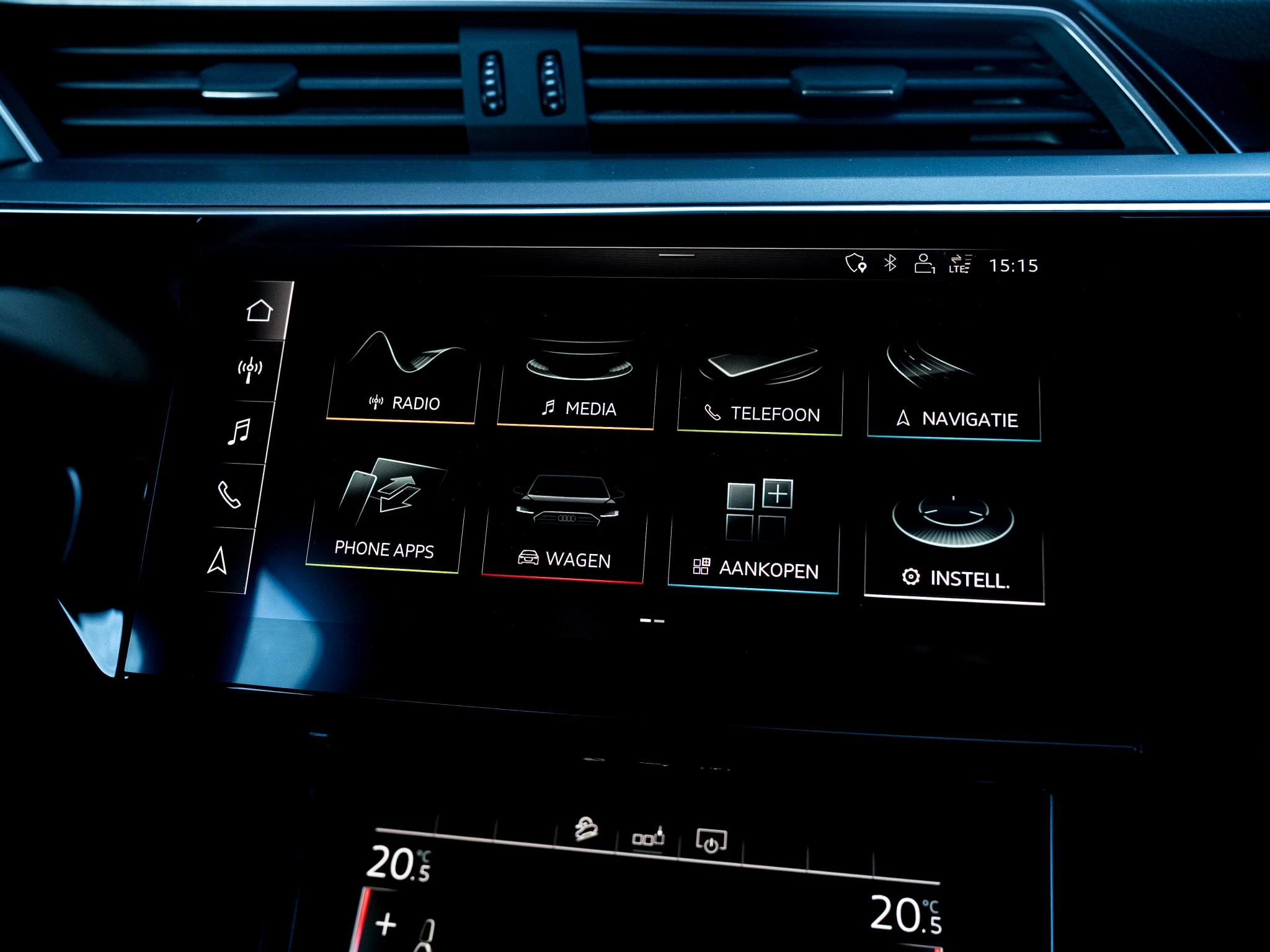 Hoofdafbeelding Audi e-tron