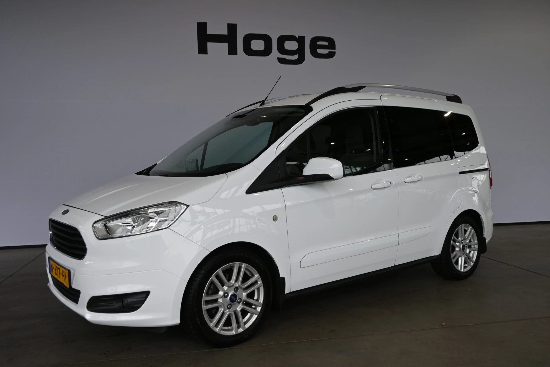 Hoofdafbeelding Ford Tourneo Courier
