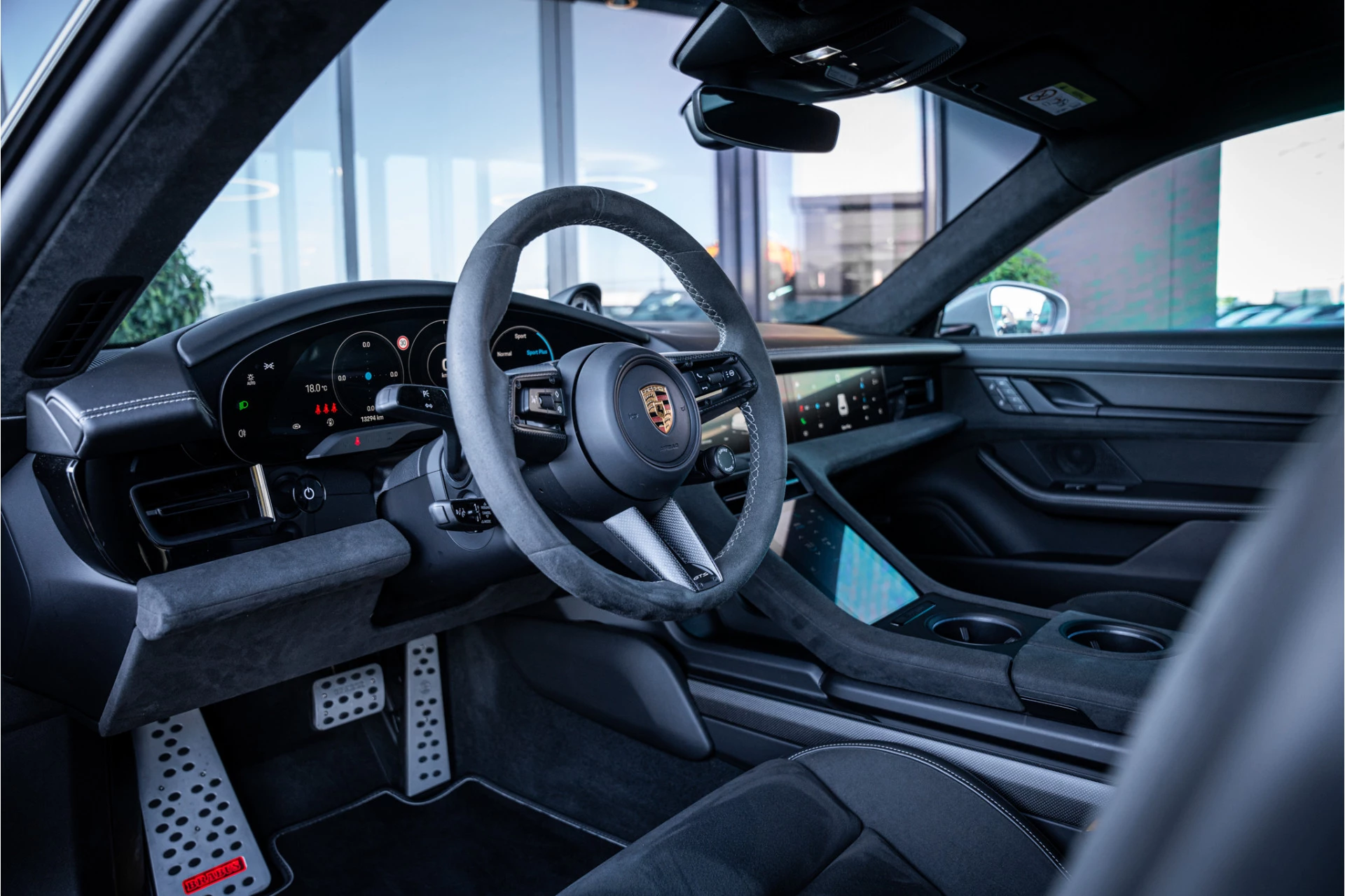 Hoofdafbeelding Porsche Taycan