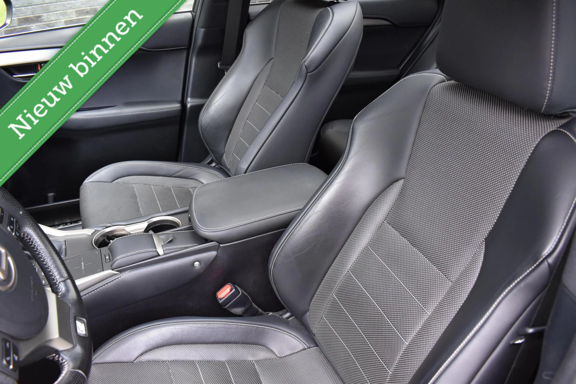 Hoofdafbeelding Lexus NX
