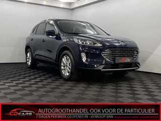 Hoofdafbeelding Ford Kuga Ford Kuga 2.5 PHEV Titanium Plug-in Clima, Camera, Navi, Winterpakket, Keyless start, Virtual desk, Cruise control, Bluetooth
