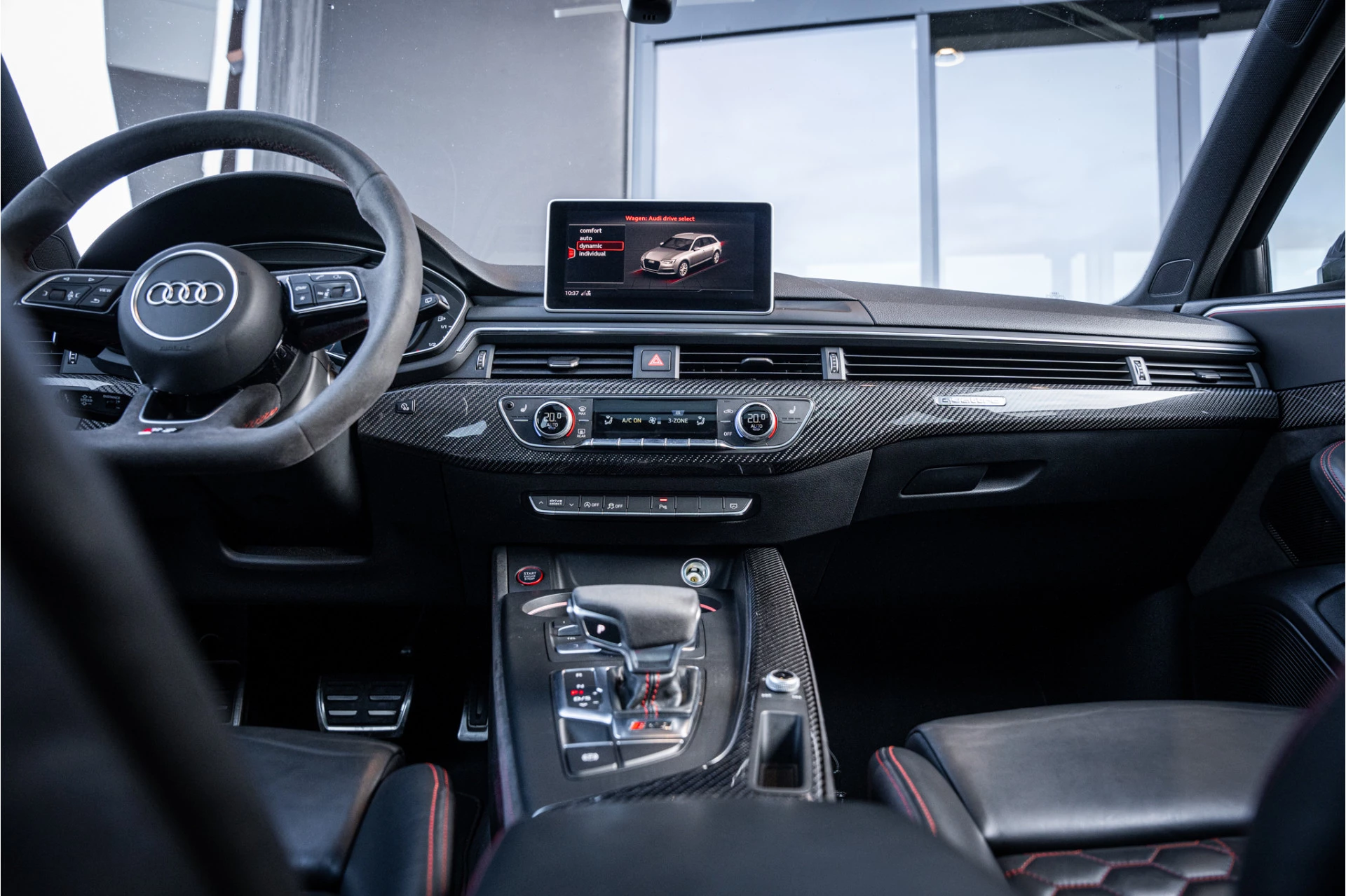 Hoofdafbeelding Audi RS4