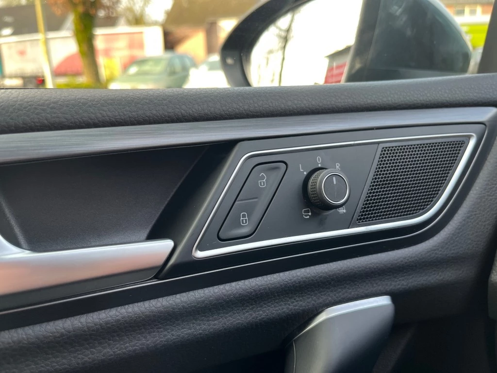 Hoofdafbeelding Volkswagen Golf Sportsvan